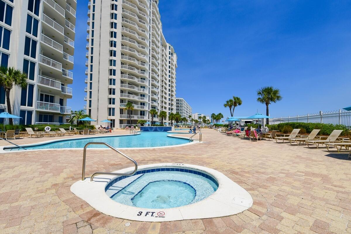 SILVER BEACH TOWERS WEST - Residential
