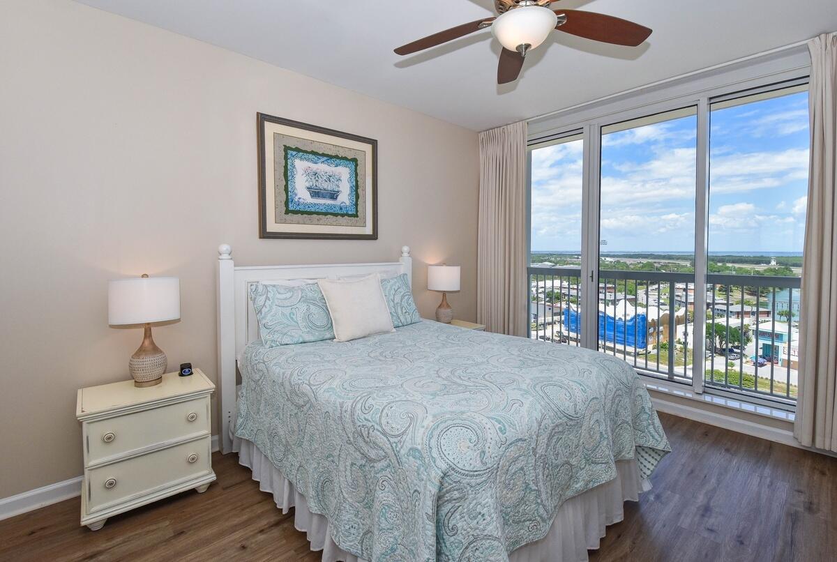 SILVER BEACH TOWERS WEST - Residential