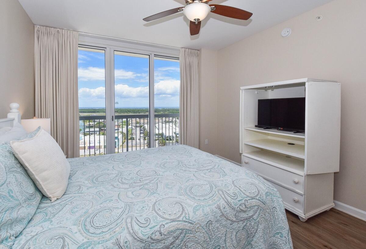 SILVER BEACH TOWERS WEST - Residential