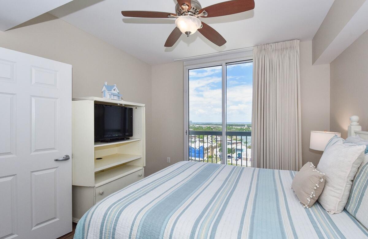 SILVER BEACH TOWERS WEST - Residential