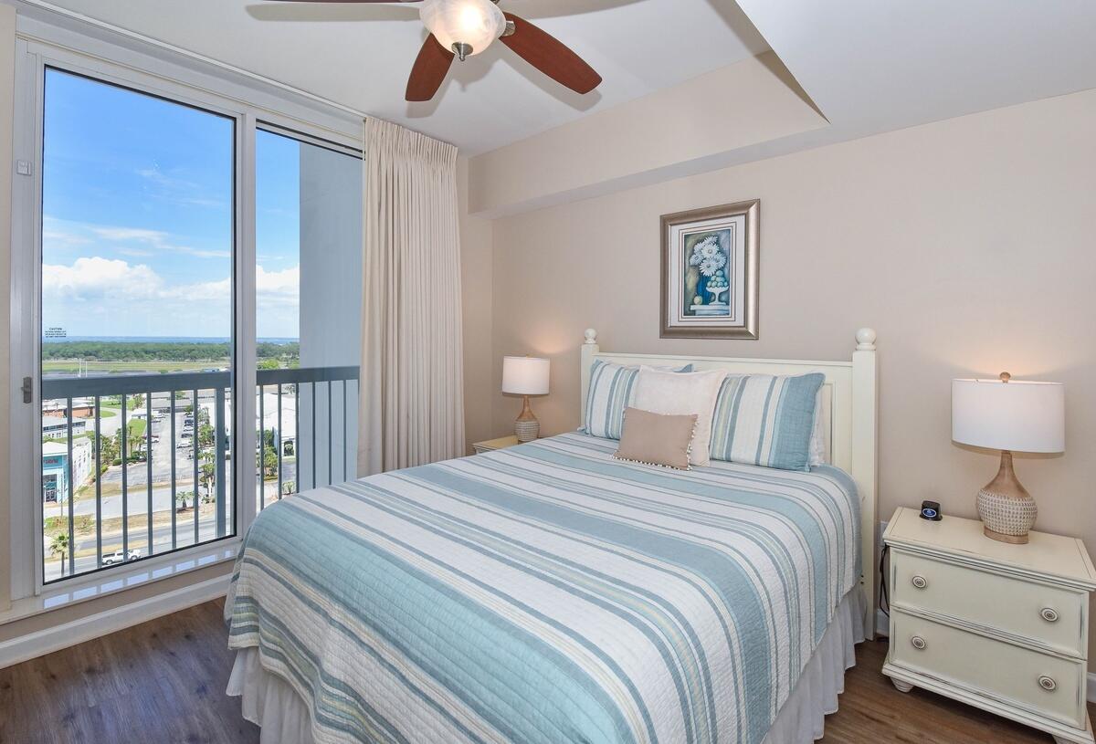 SILVER BEACH TOWERS WEST - Residential