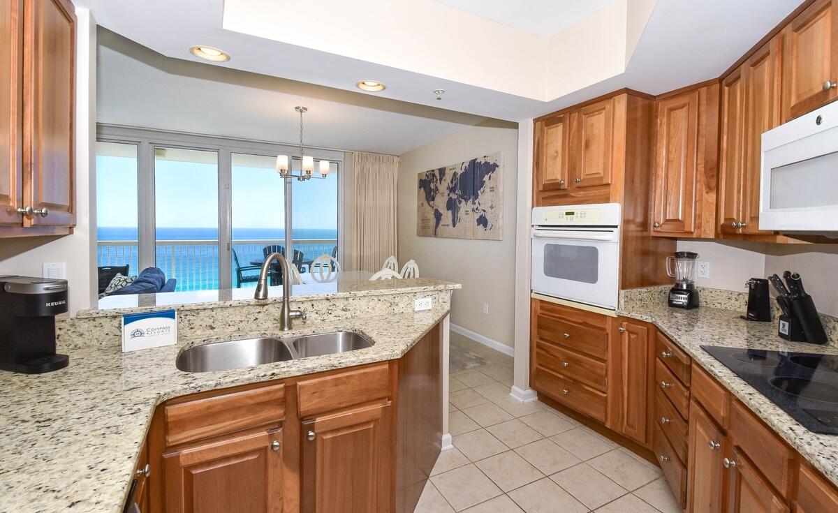 SILVER BEACH TOWERS WEST - Residential