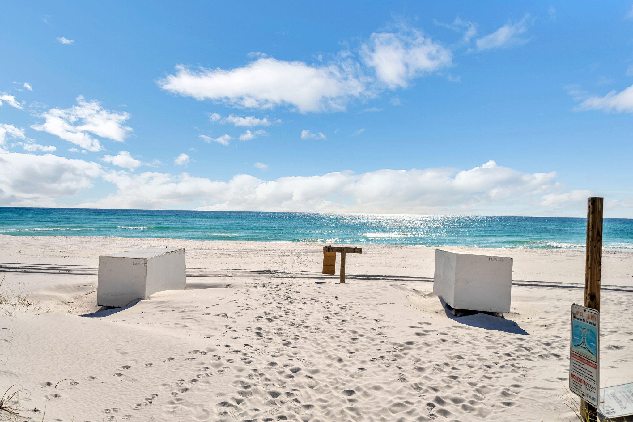 MAINSAIL CONDO PH 1 - Residential