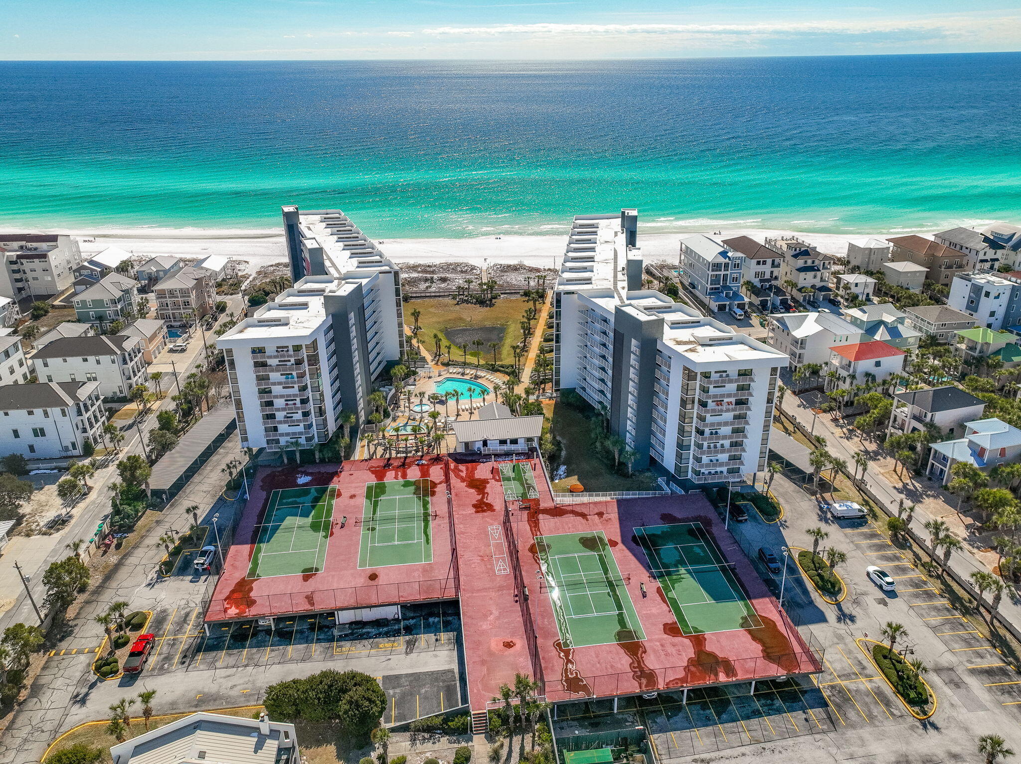MAINSAIL CONDO PH 1 - Residential