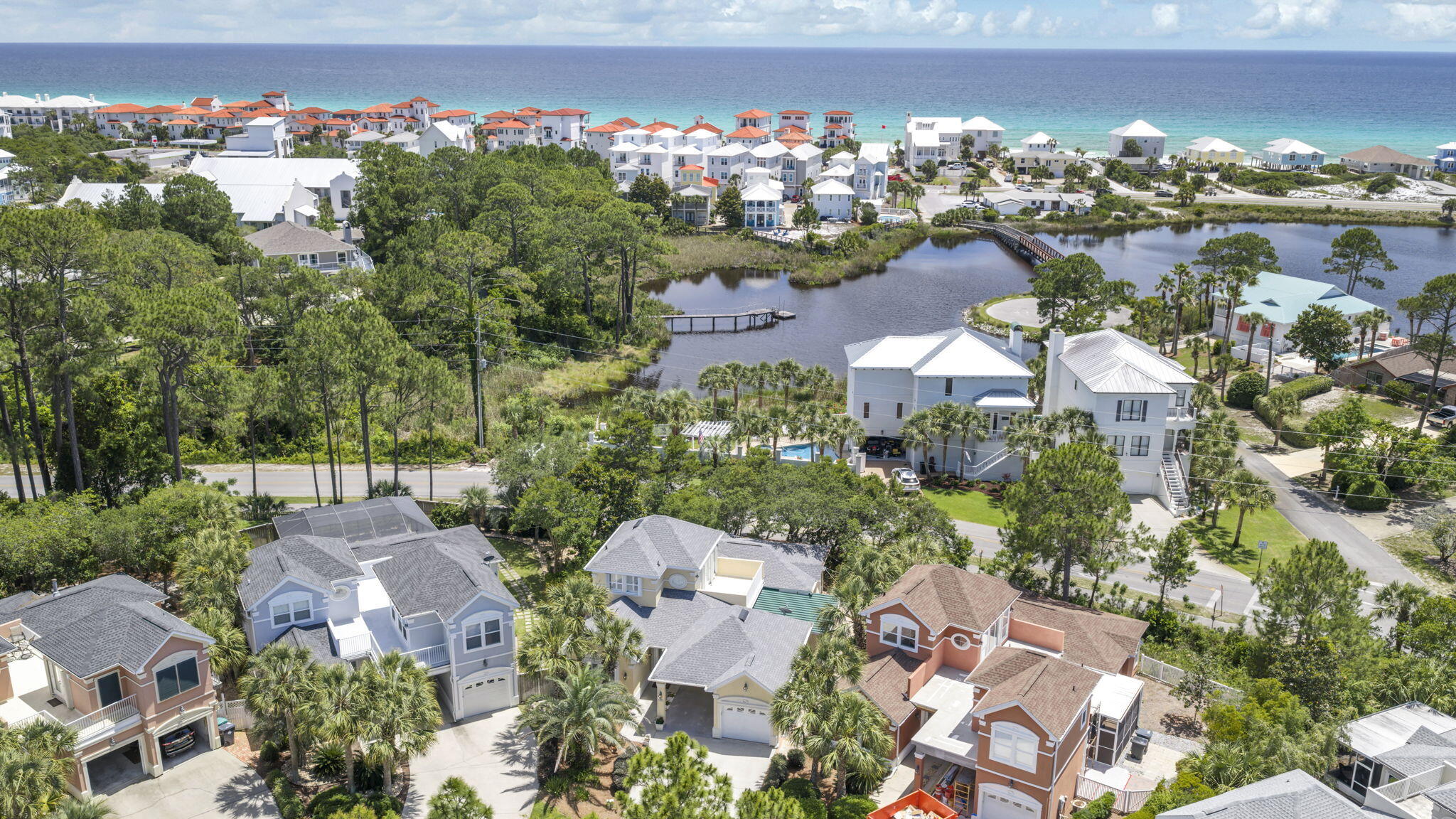 FAIRWAY VILLAS - Residential