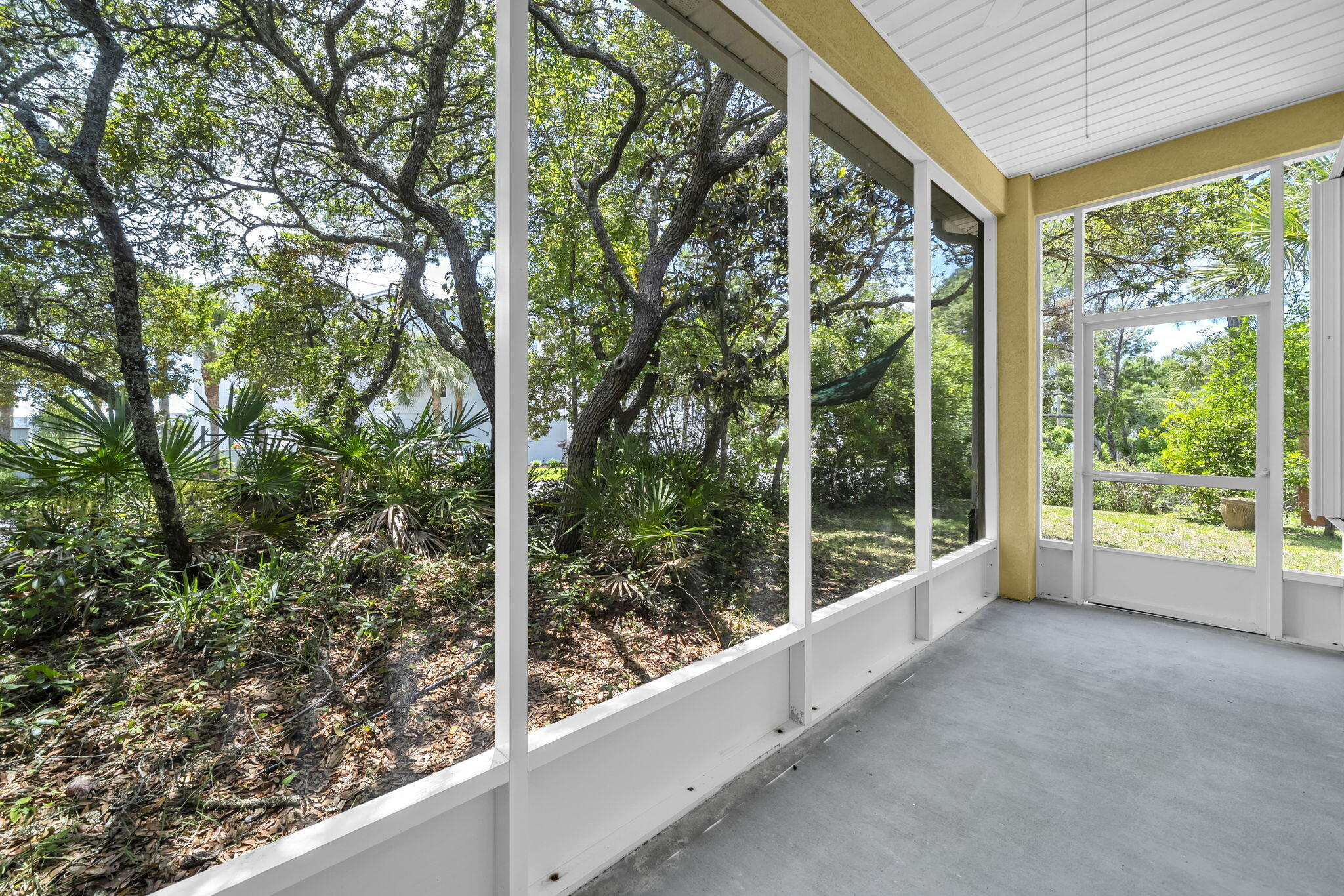 FAIRWAY VILLAS - Residential