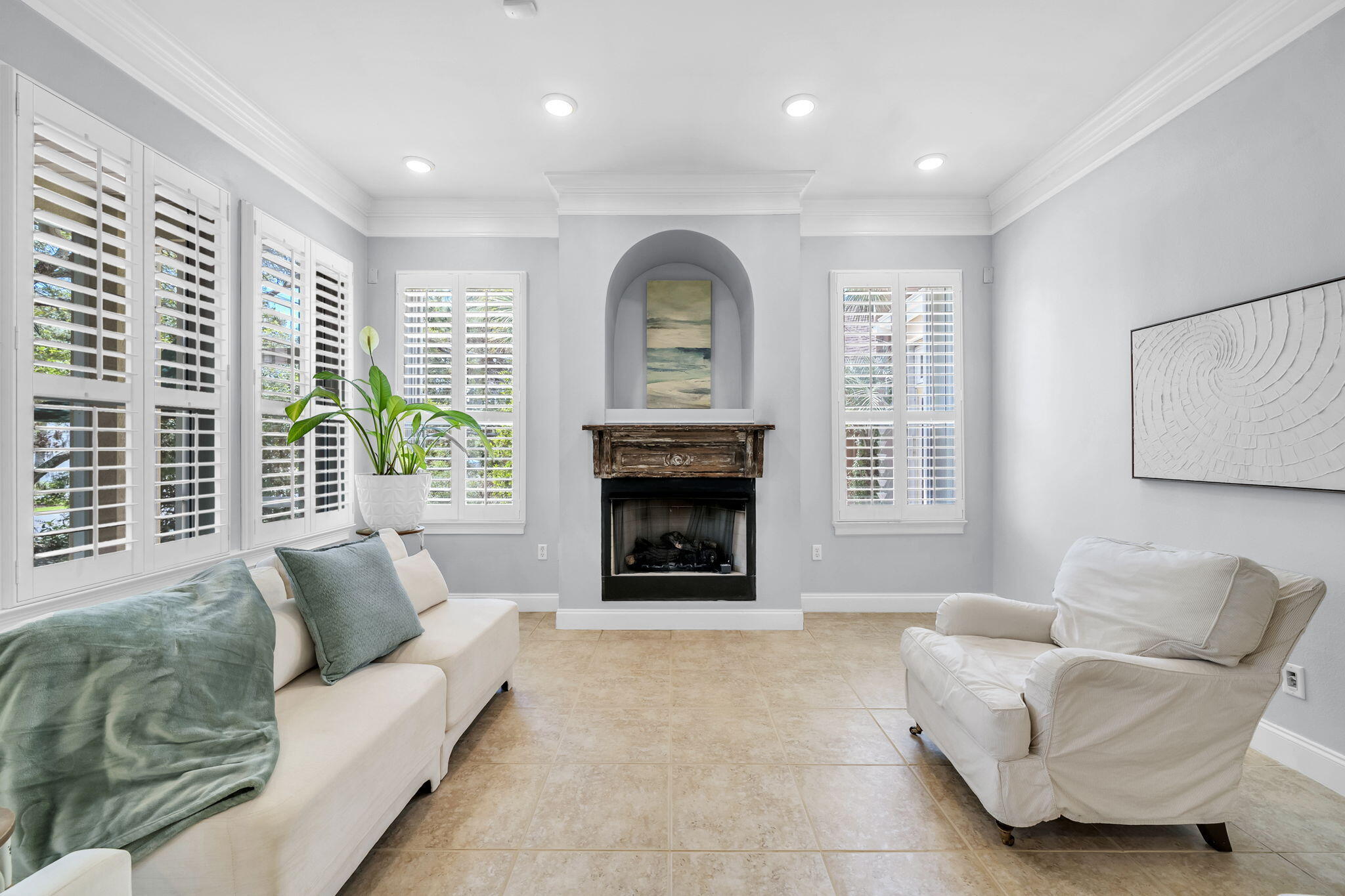 FAIRWAY VILLAS - Residential