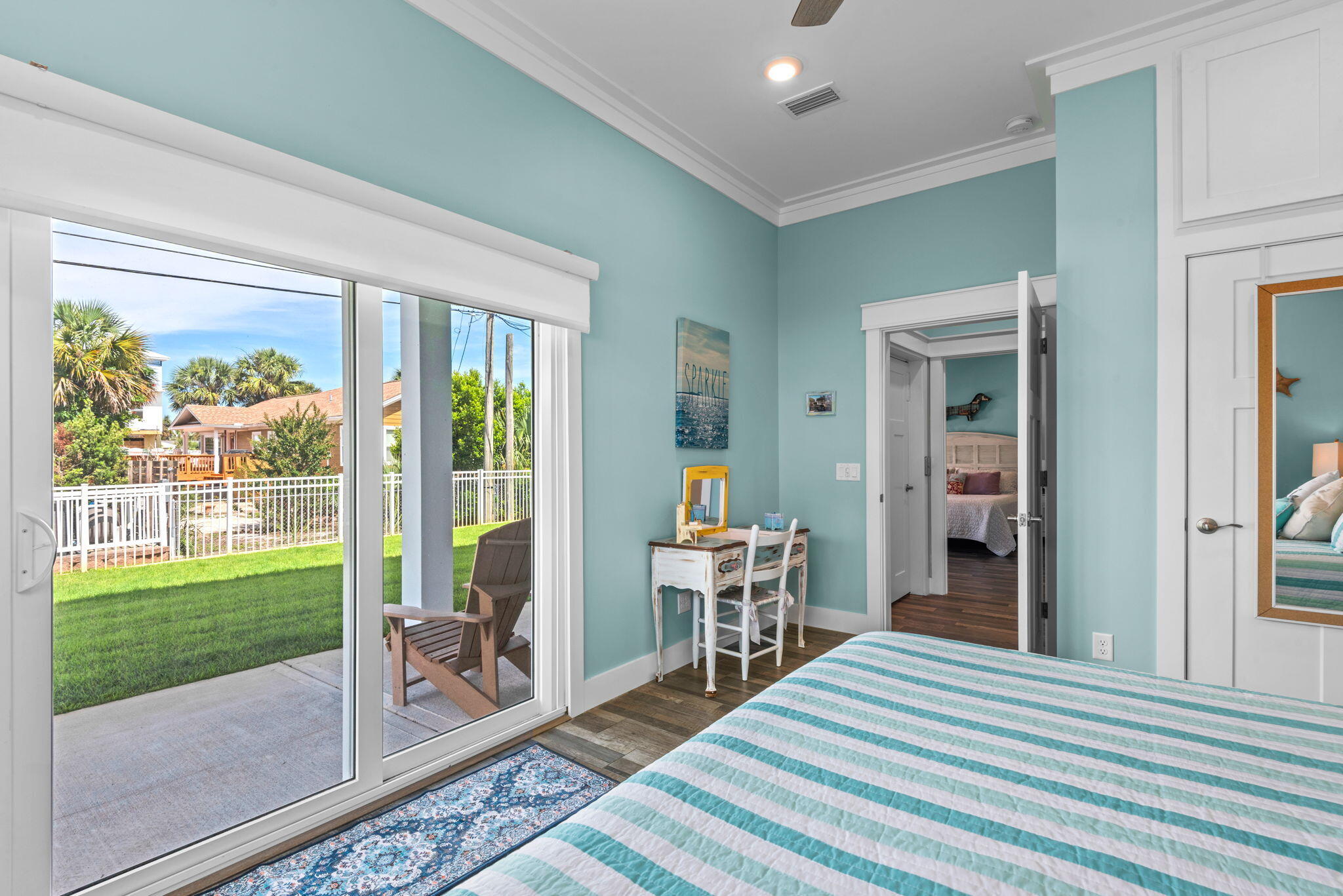 SANTA MONICA BEACH - Residential