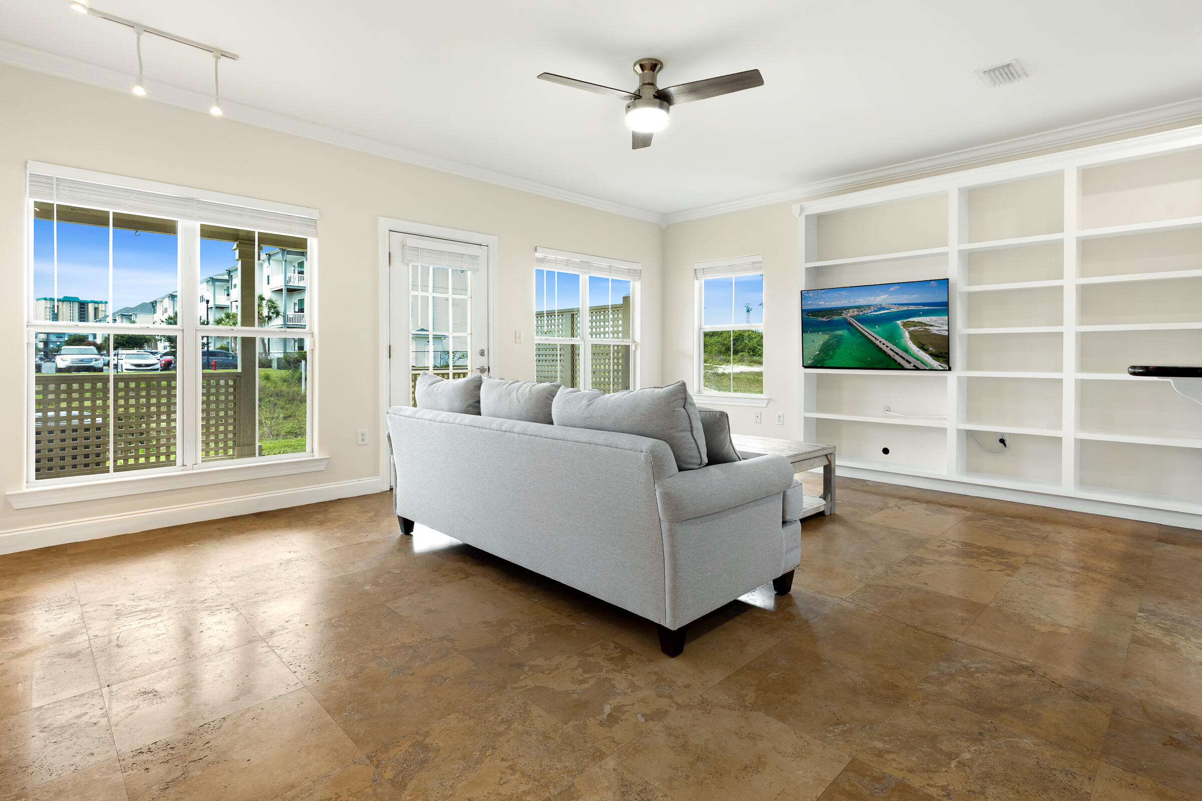 OLD BAY T/H - Residential