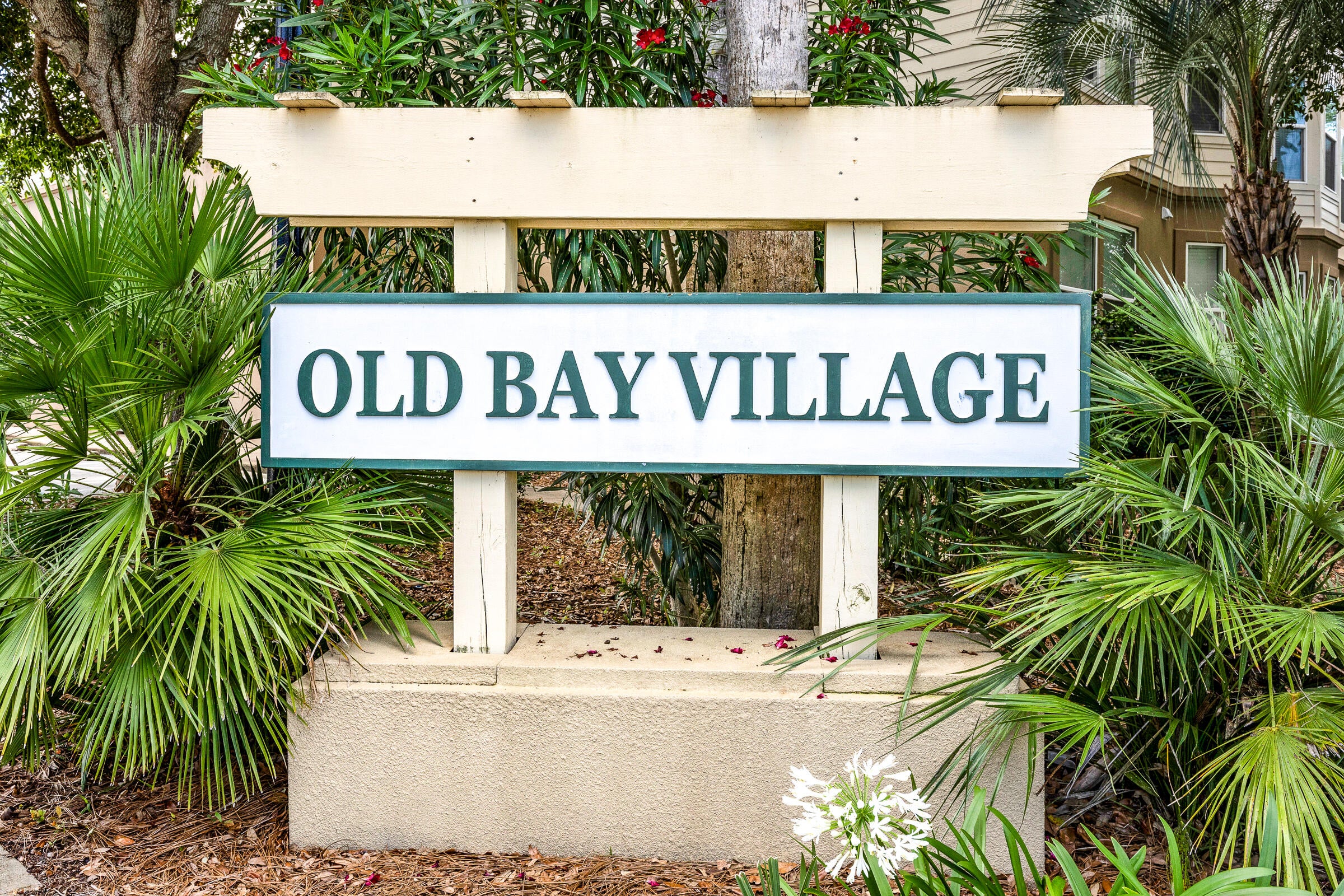 OLD BAY T/H - Residential