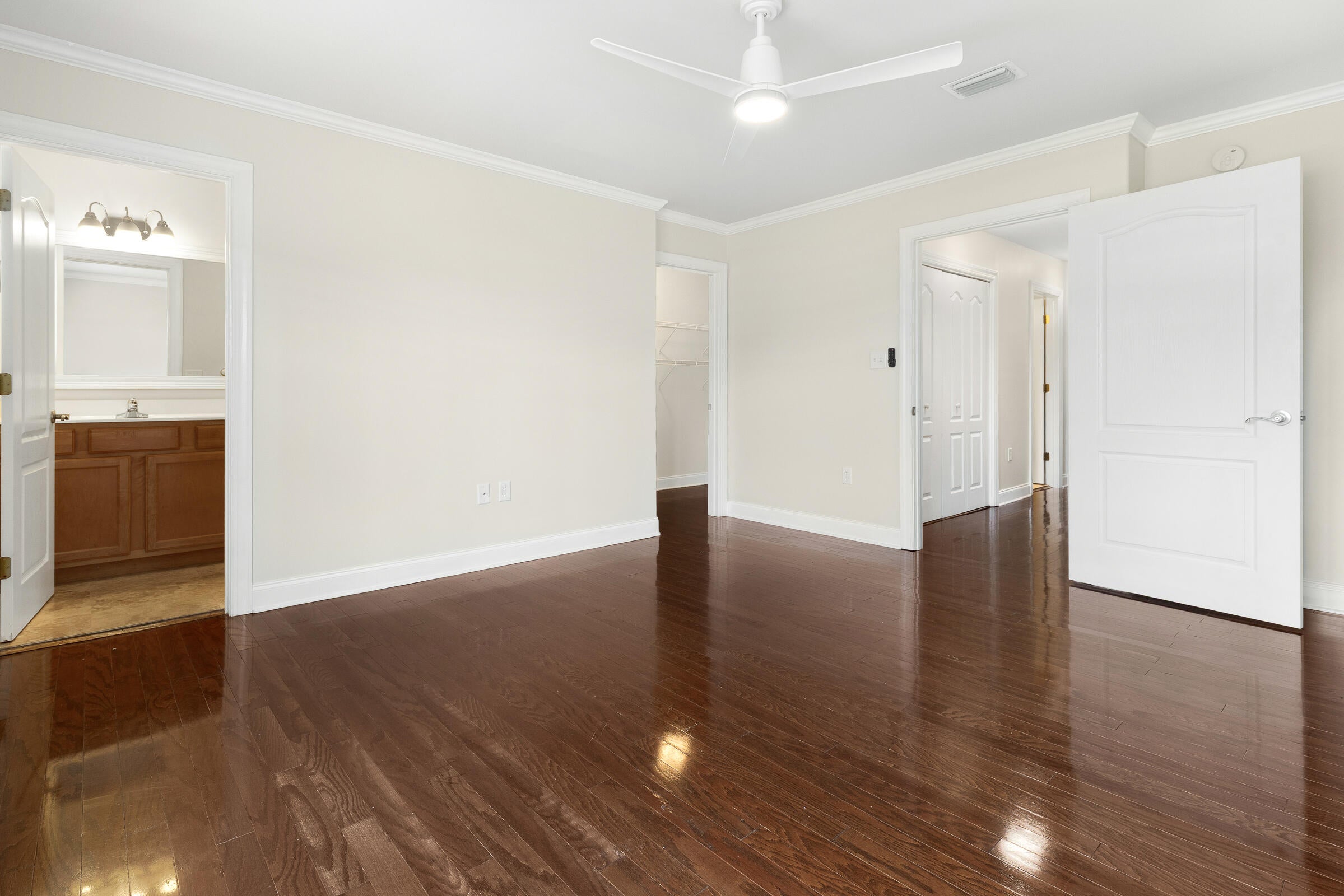 OLD BAY T/H - Residential