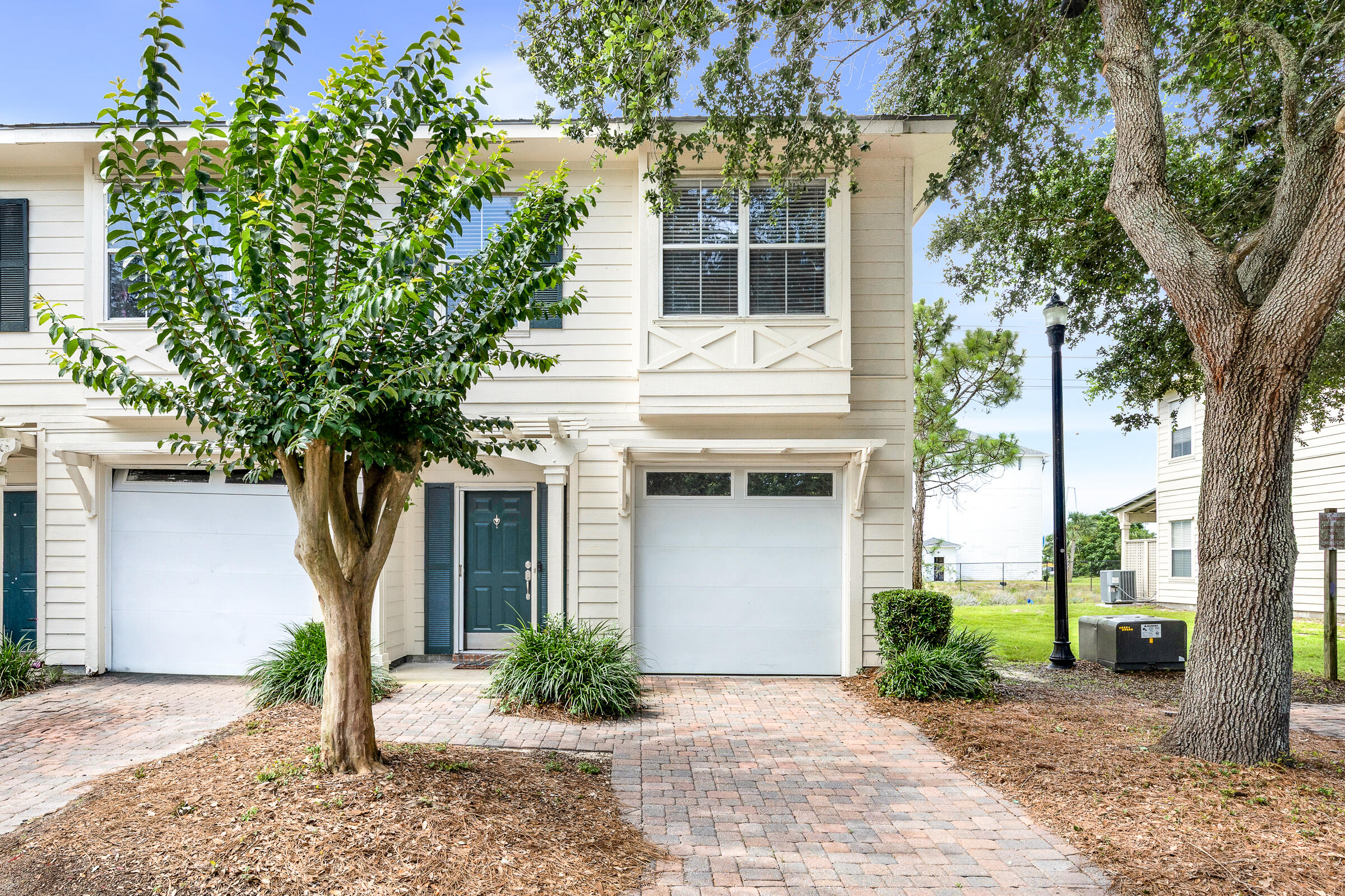 OLD BAY T/H - Residential