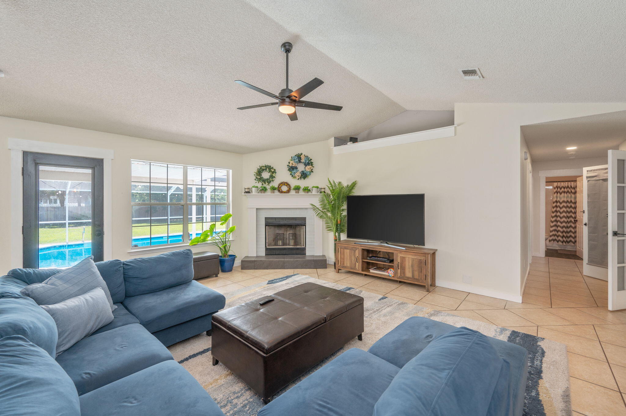 HOLLEY BY THE SEA - Residential