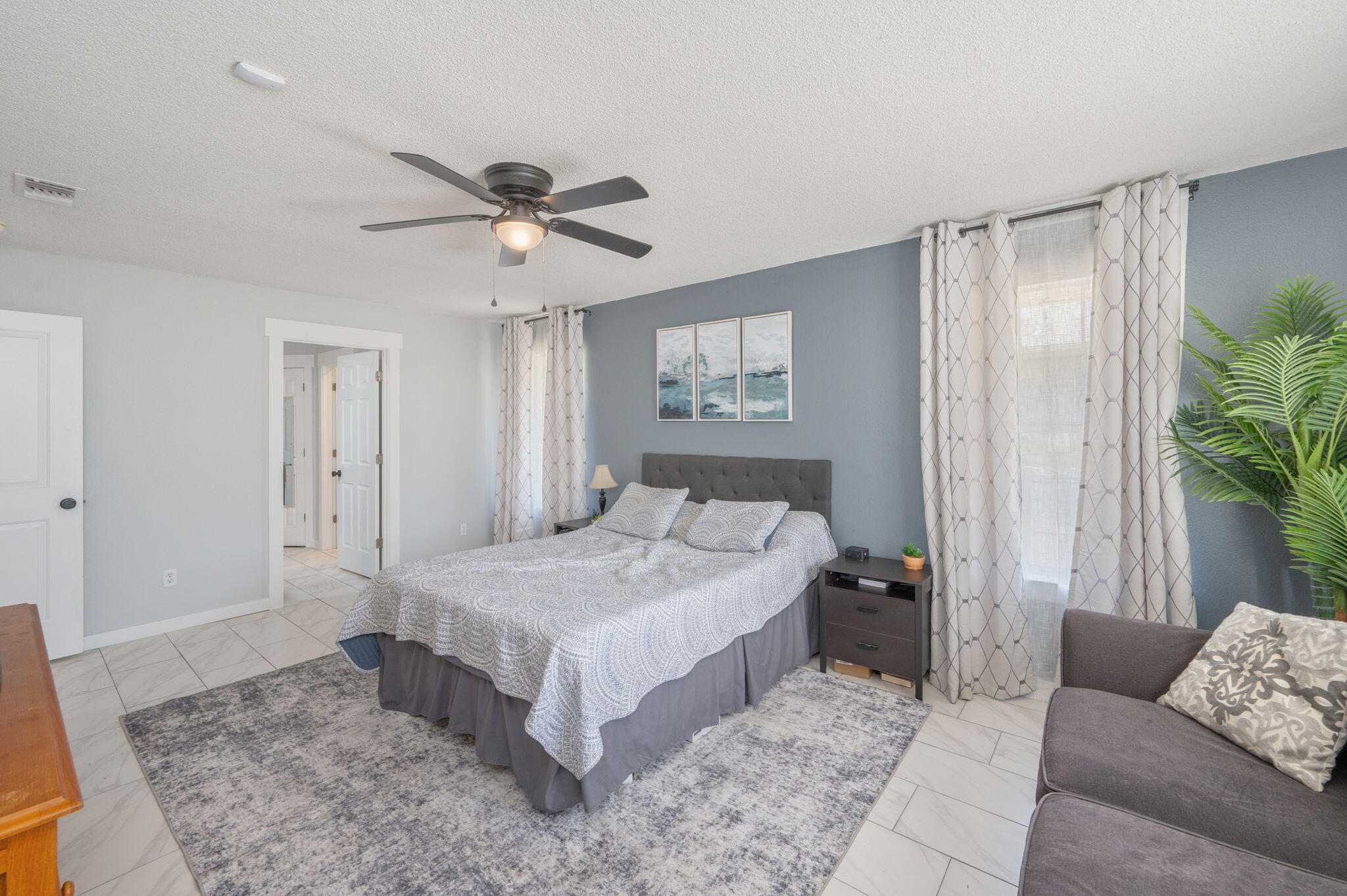 HOLLEY BY THE SEA - Residential