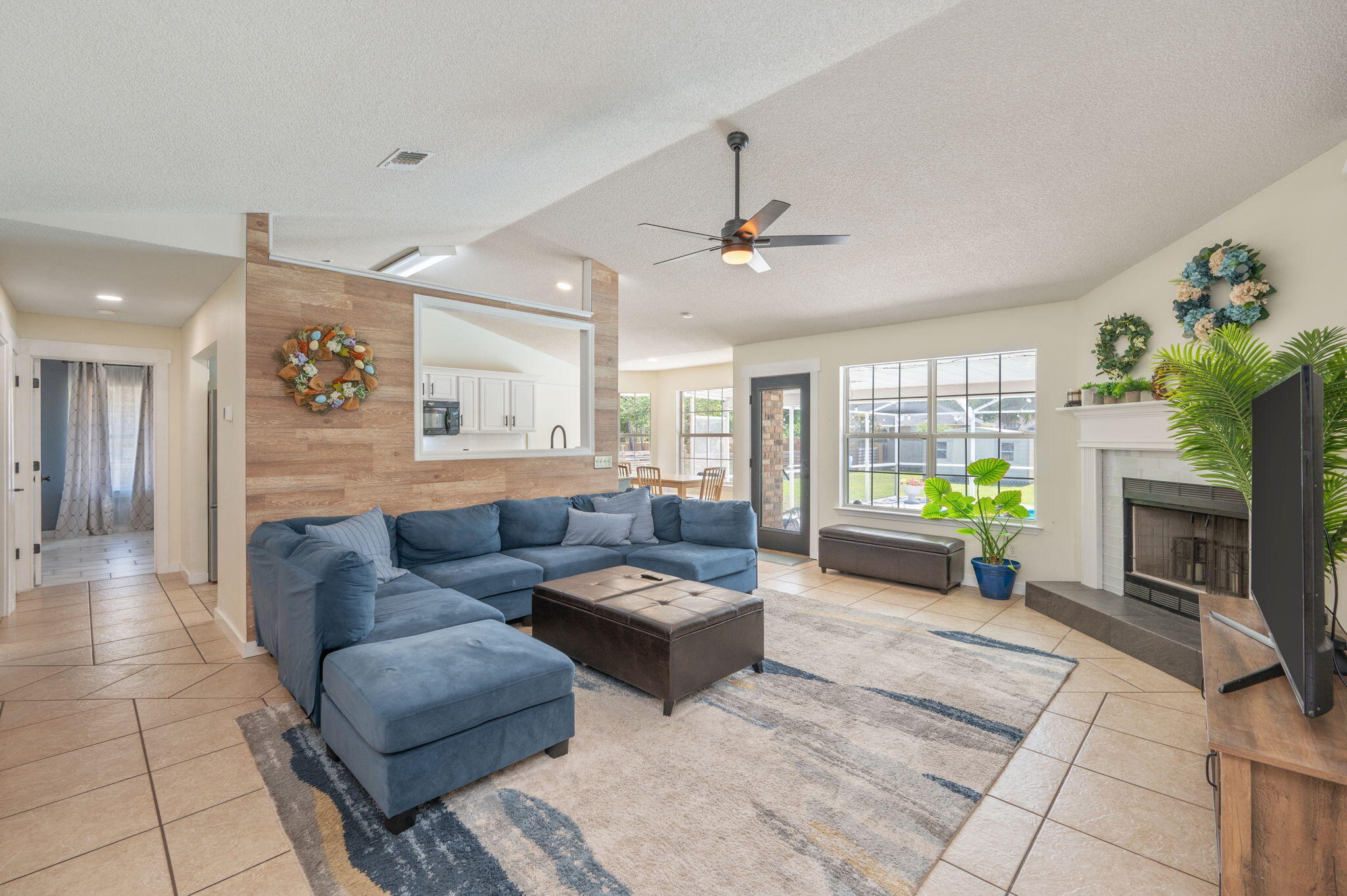 HOLLEY BY THE SEA - Residential
