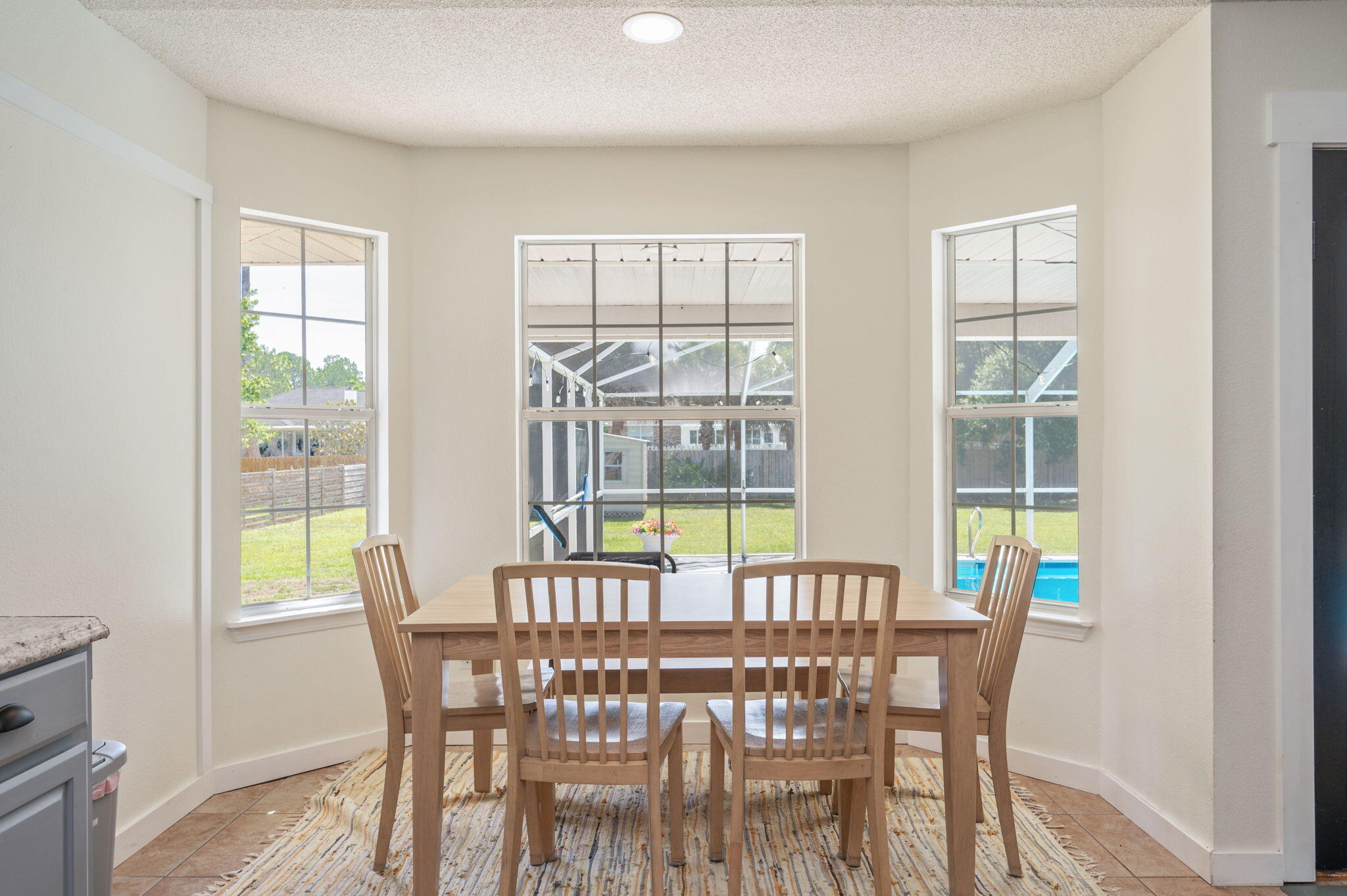 HOLLEY BY THE SEA - Residential