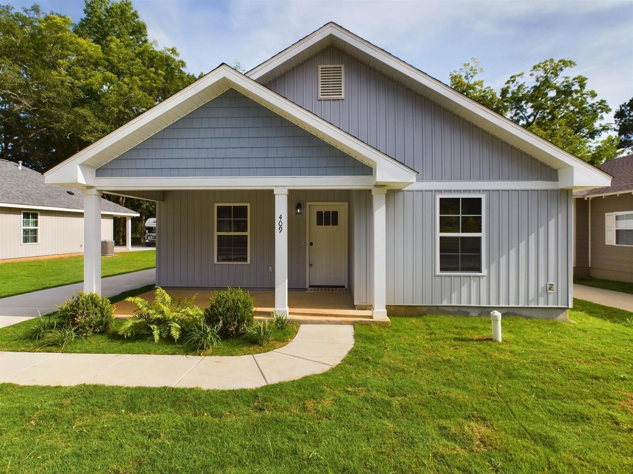 Brand-new 3-bedroom, 2-bath single-family residence currently under construction on approximately 1.20 acres along Hattaway Road inOpp, Alabama. The planned home offers approximately 1,382 square feet of heated living space, along with a front porch and rearporch. Hattaway Road offers a more open setting with convenient access to Opp, local shopping, dining, schools, recreation andsurrounding communities. Nearby Frank Jackson State Park and Lake Jackson provide opportunities for fishing, boating, swimming andother outdoor recreation. Sample photos from a different build are included for reference. Buyer and buyer's agent to verify allinformation deemed important to the buyer during due diligence.