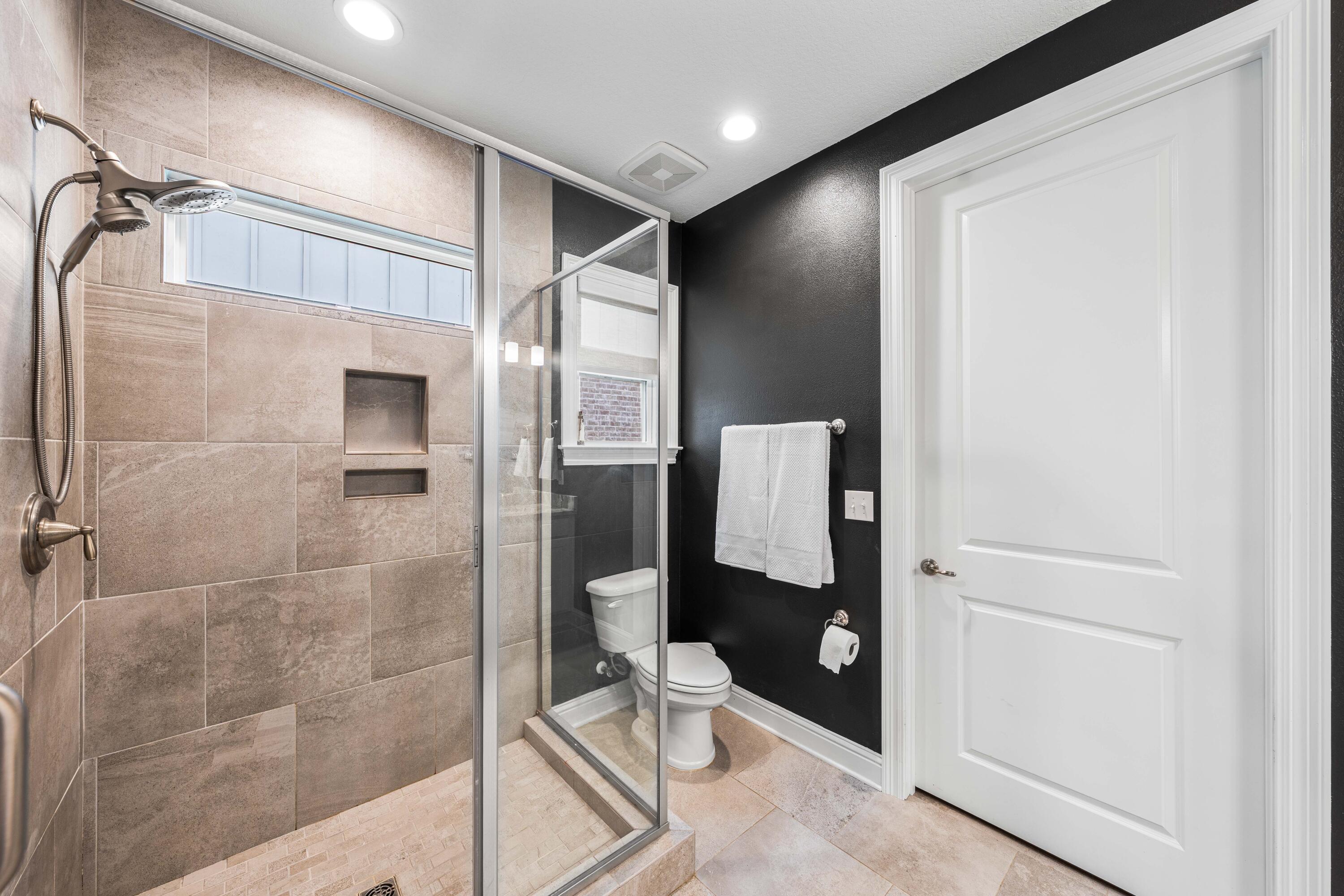 LAUREL OAKS S/D - Residential Lease