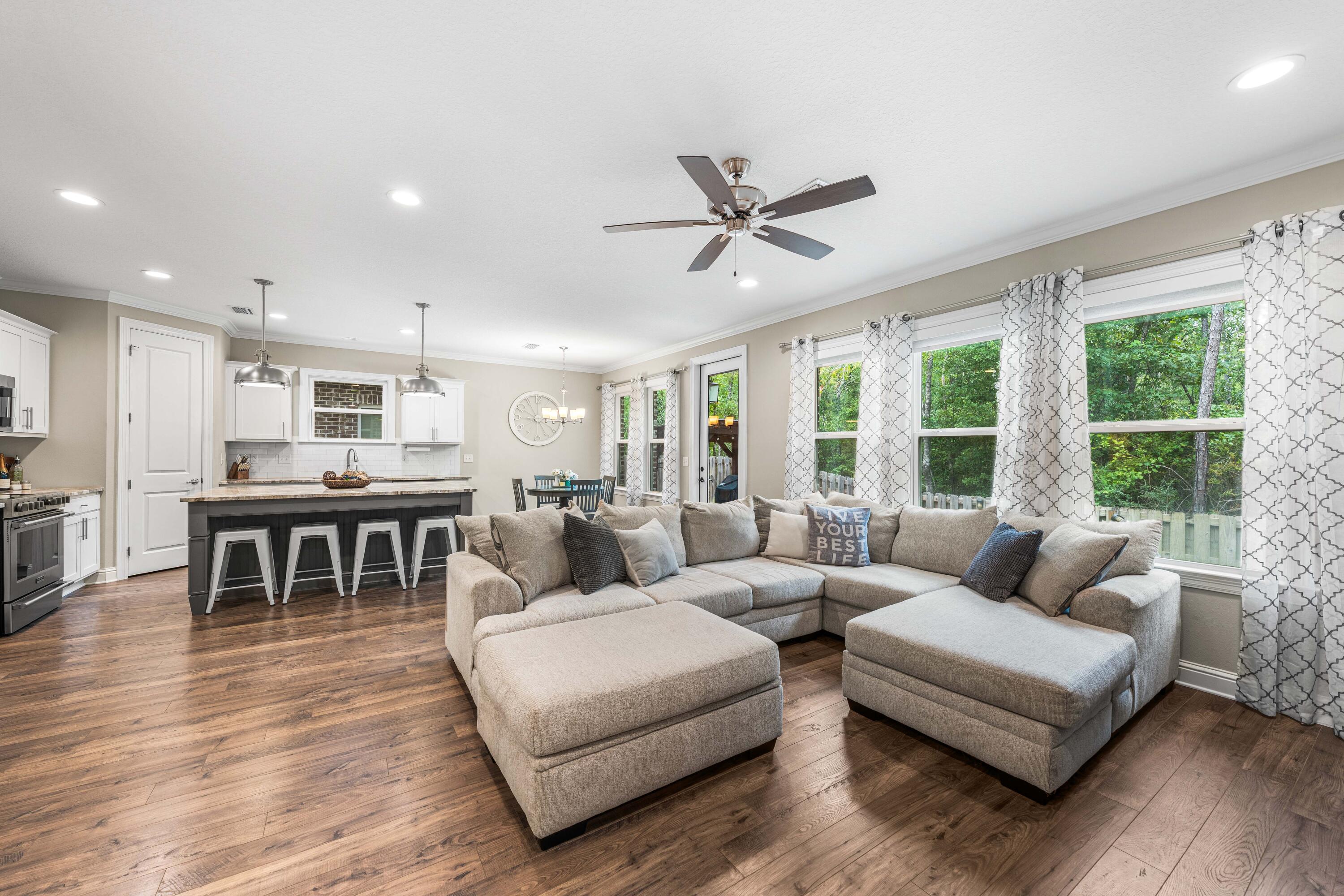 LAUREL OAKS S/D - Residential Lease