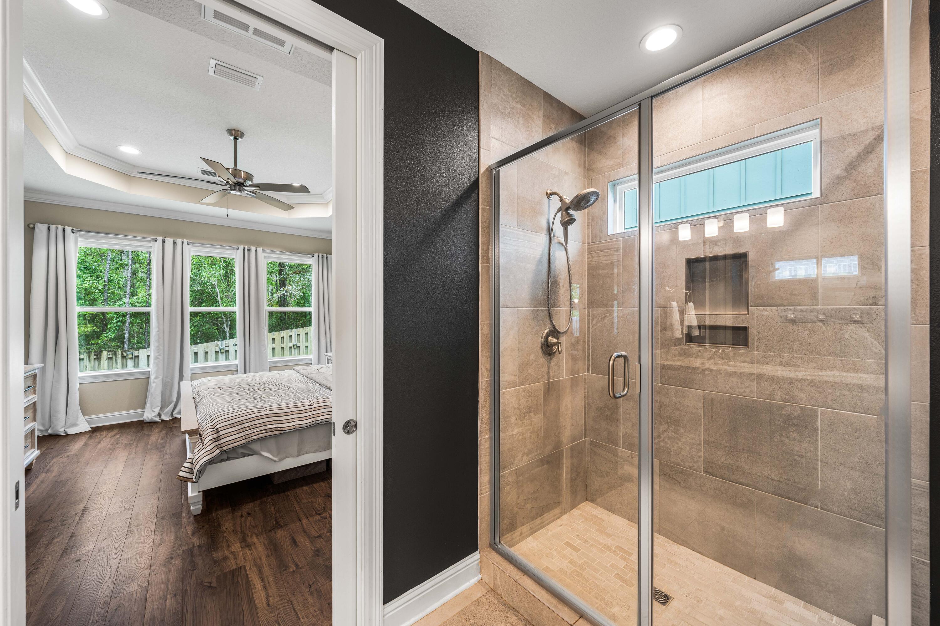 LAUREL OAKS S/D - Residential Lease