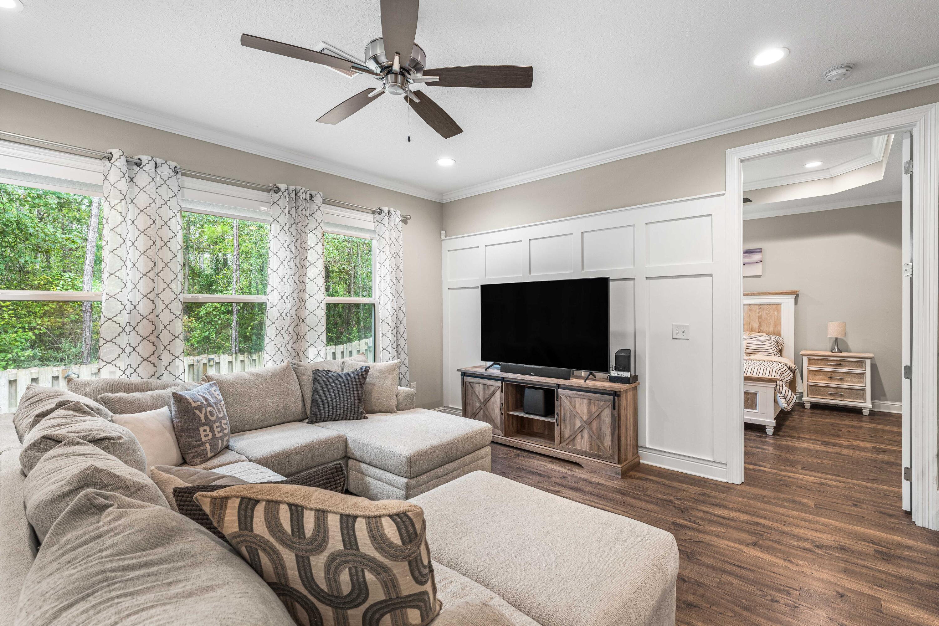 LAUREL OAKS S/D - Residential Lease
