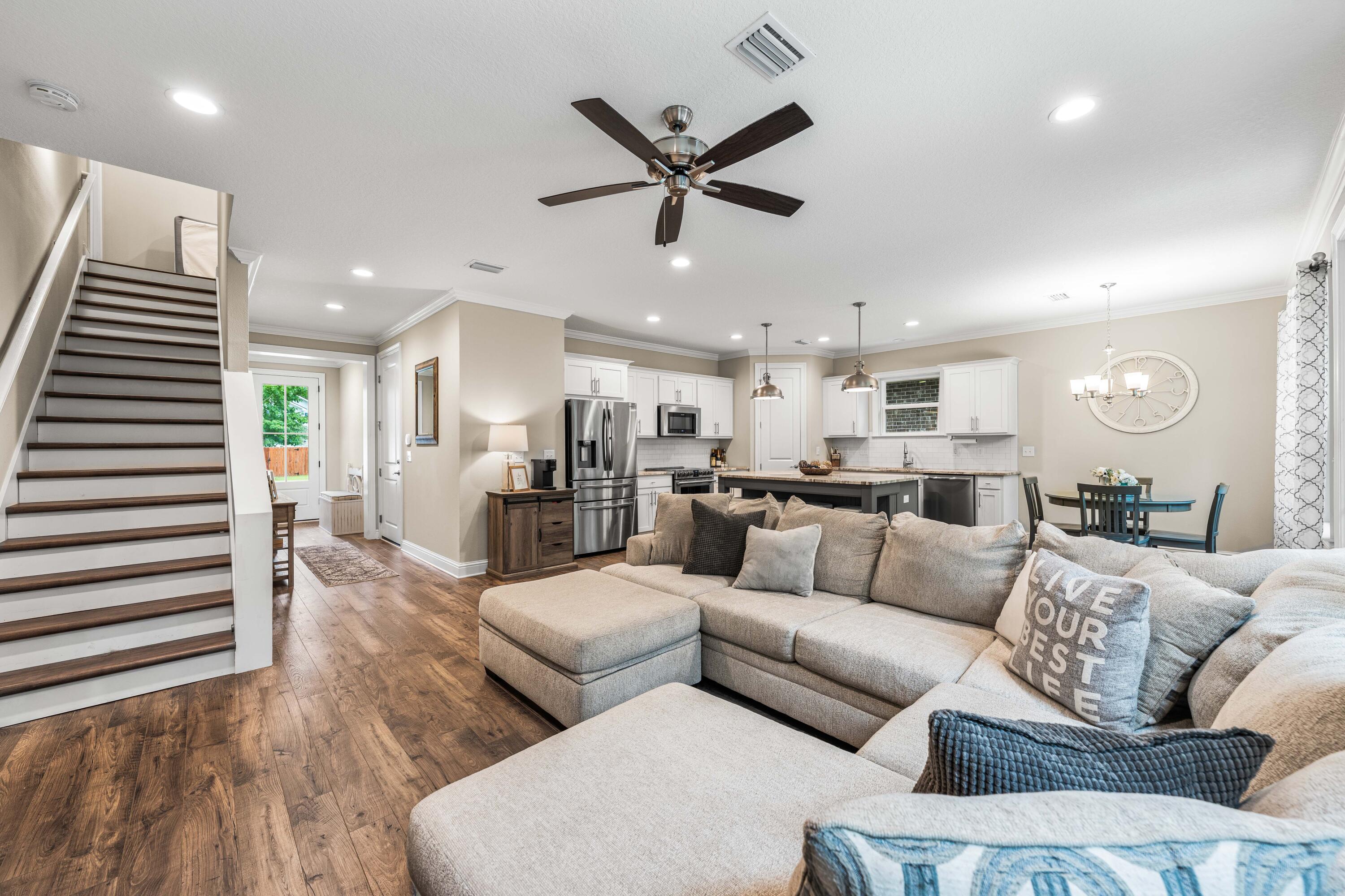 LAUREL OAKS S/D - Residential Lease