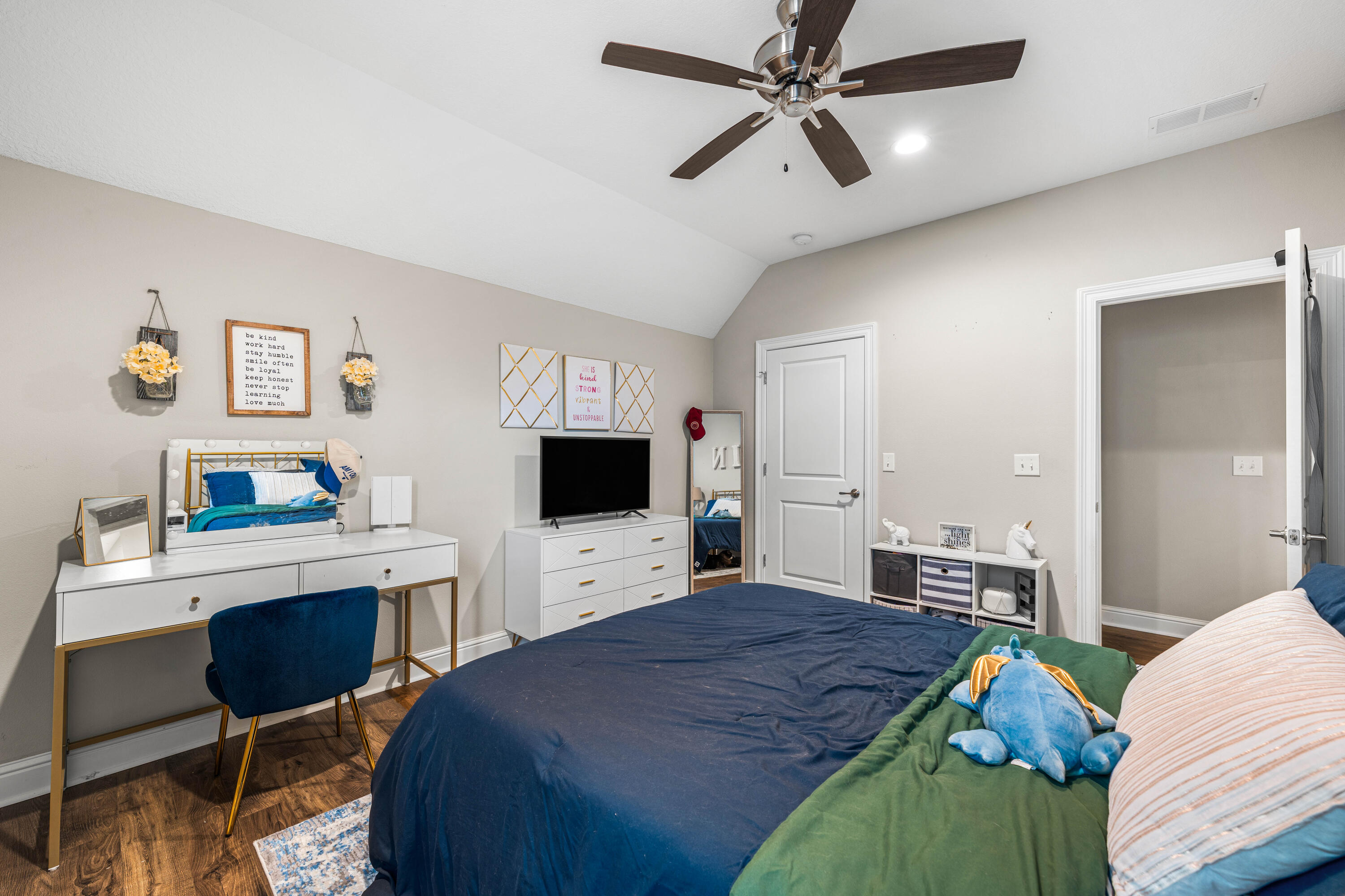 LAUREL OAKS S/D - Residential Lease