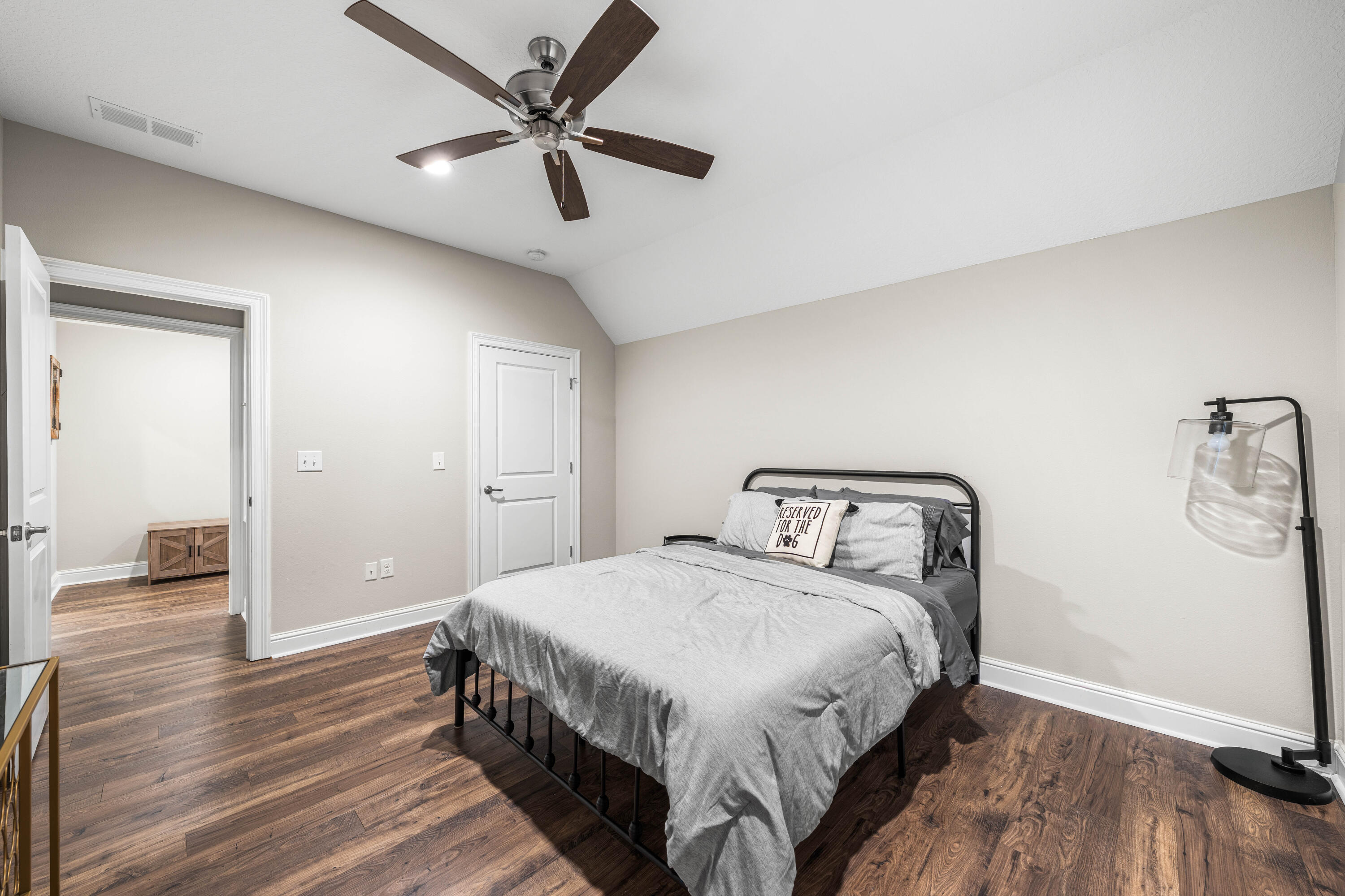 LAUREL OAKS S/D - Residential Lease