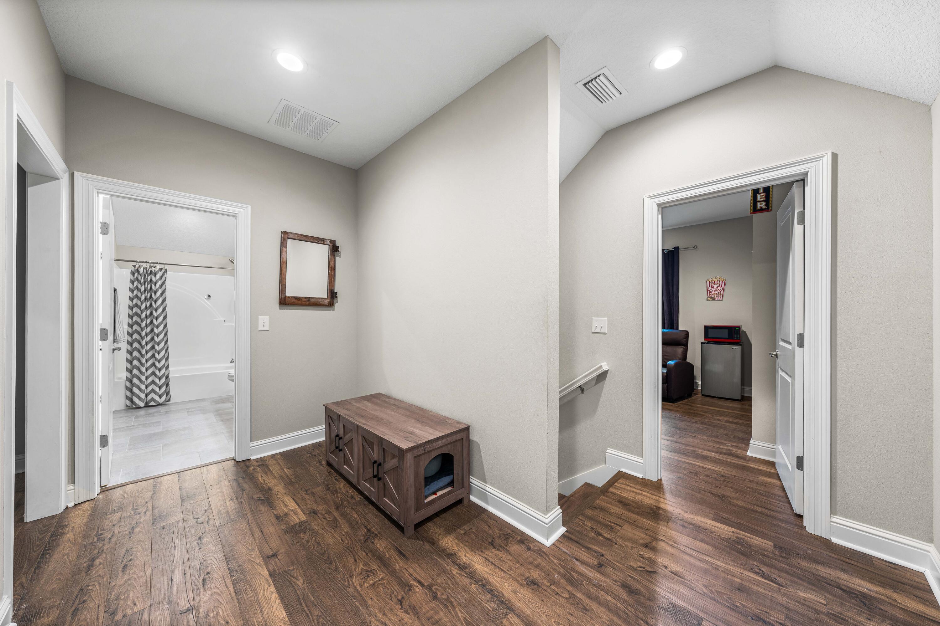 LAUREL OAKS S/D - Residential Lease