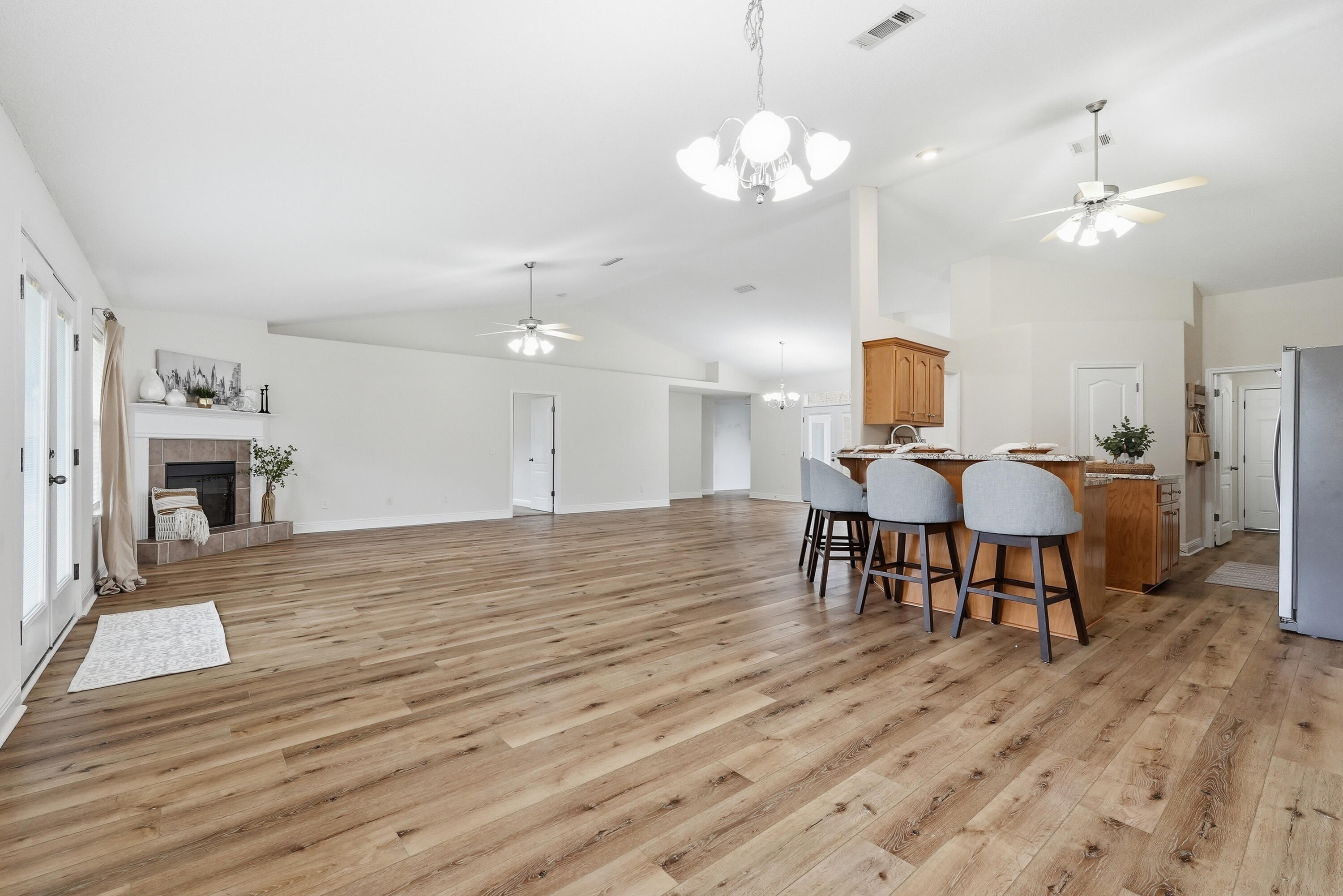 LEE FARM PH I - Residential