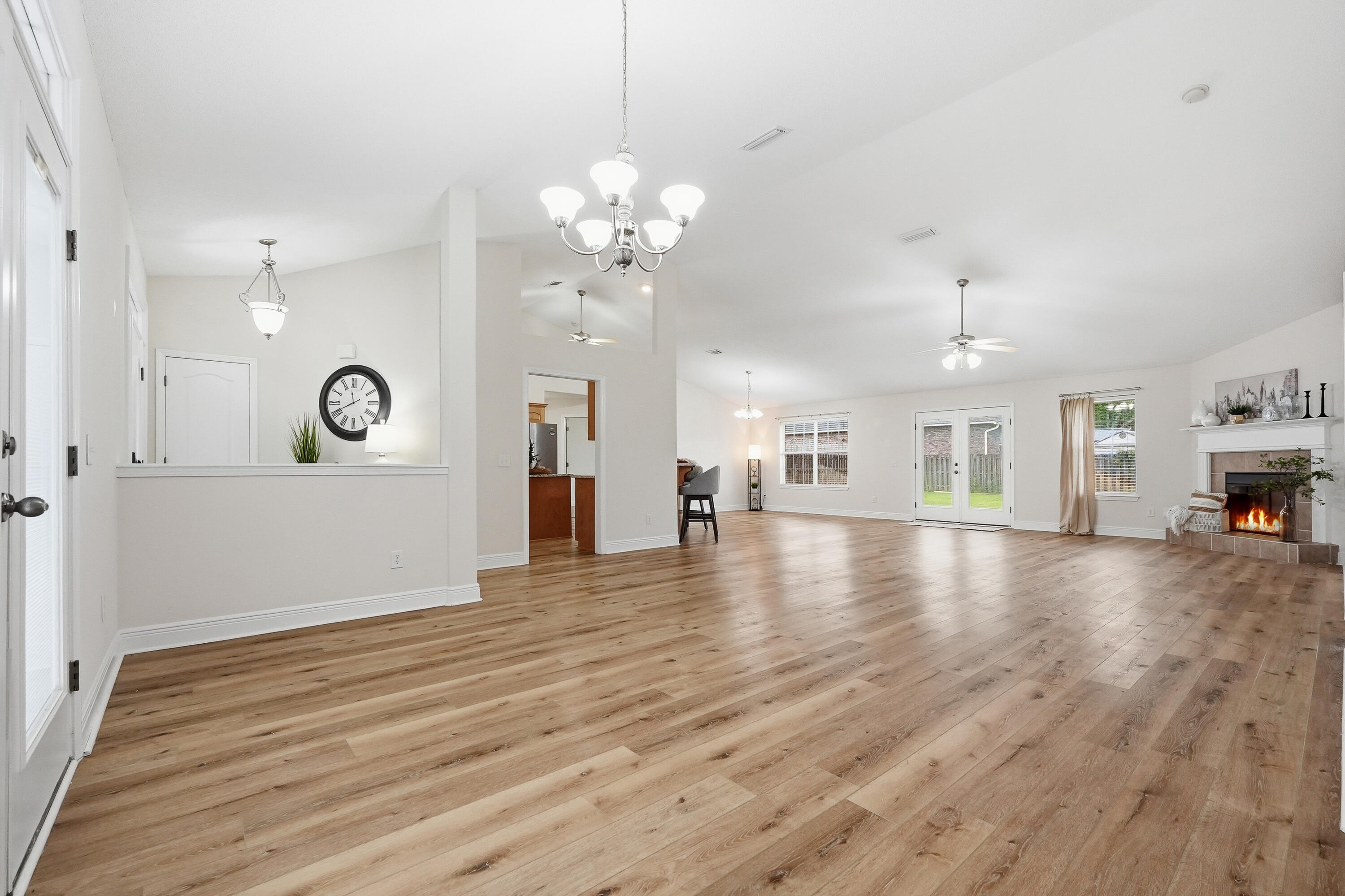 LEE FARM PH I - Residential