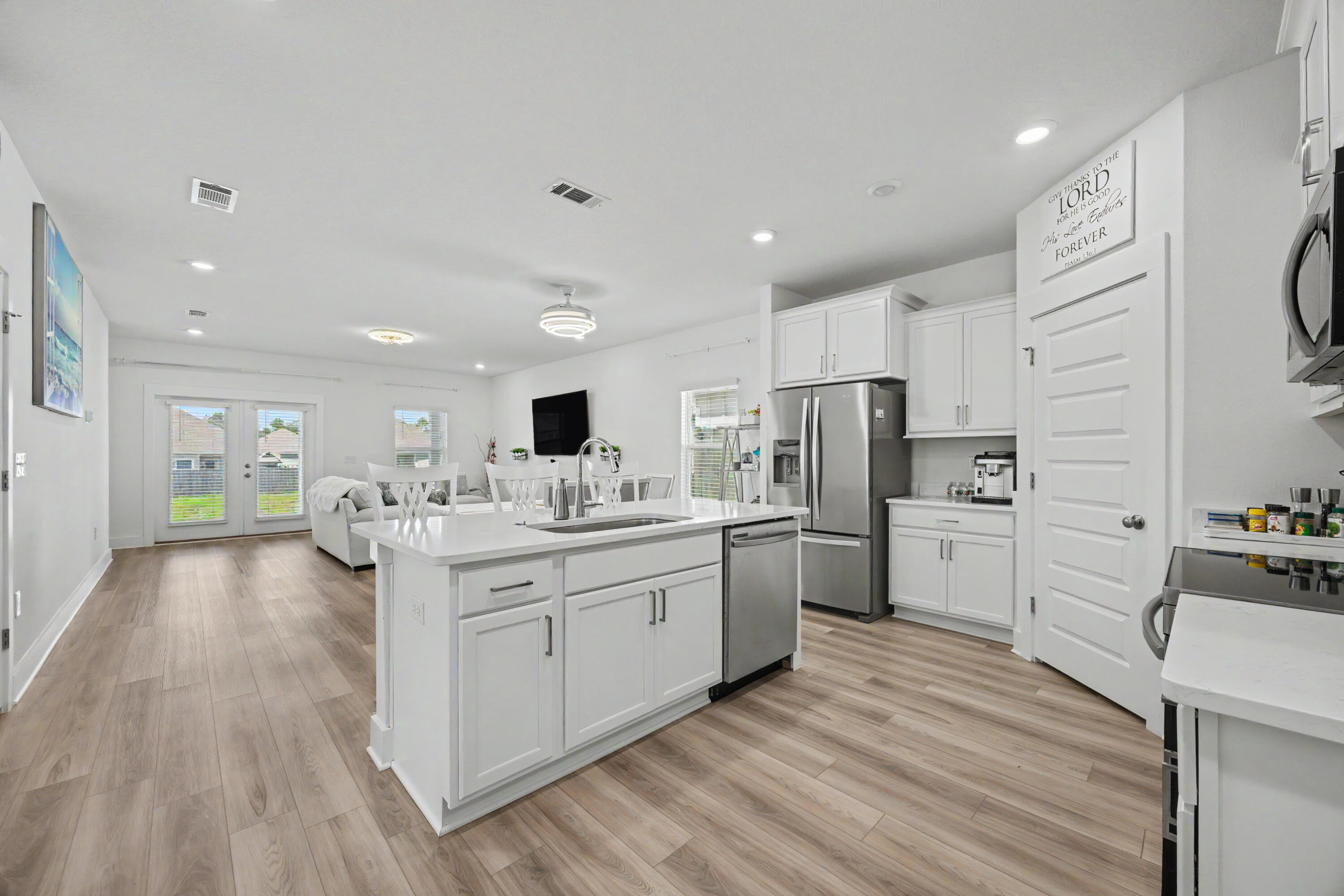 MAGNOLIA CREEK PHASE 1 - Residential