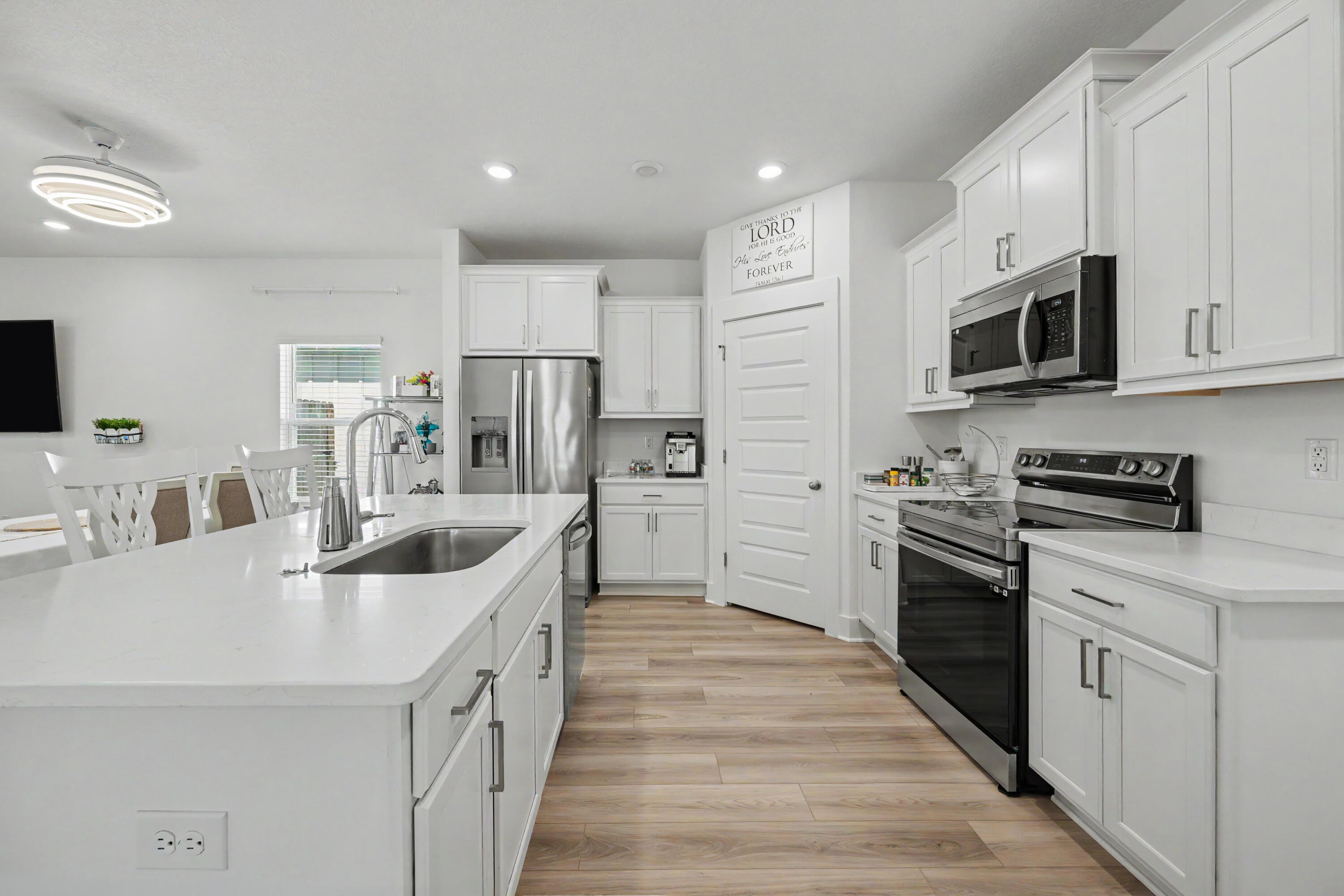 MAGNOLIA CREEK PHASE 1 - Residential