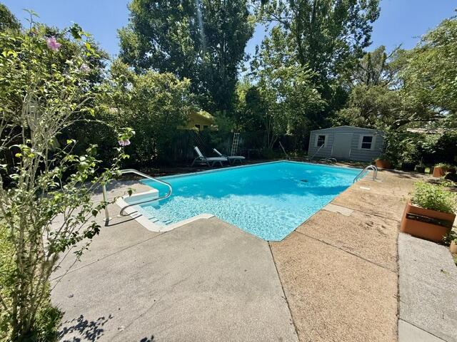 DONCASTER WOODS - Residential Lease