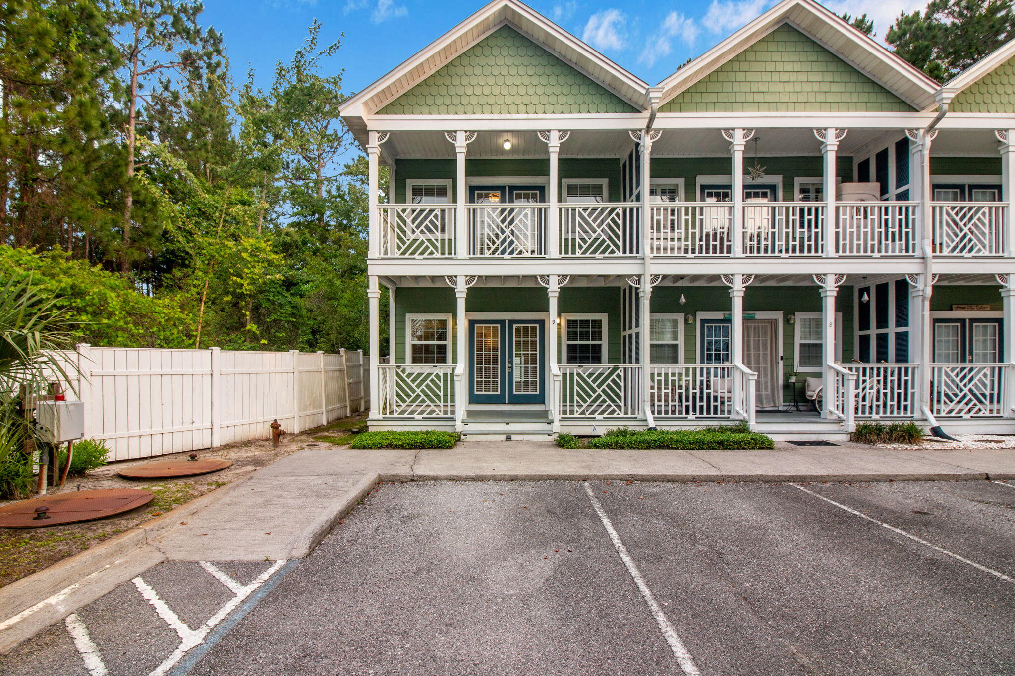 SANDAL BEACH - Residential Lease