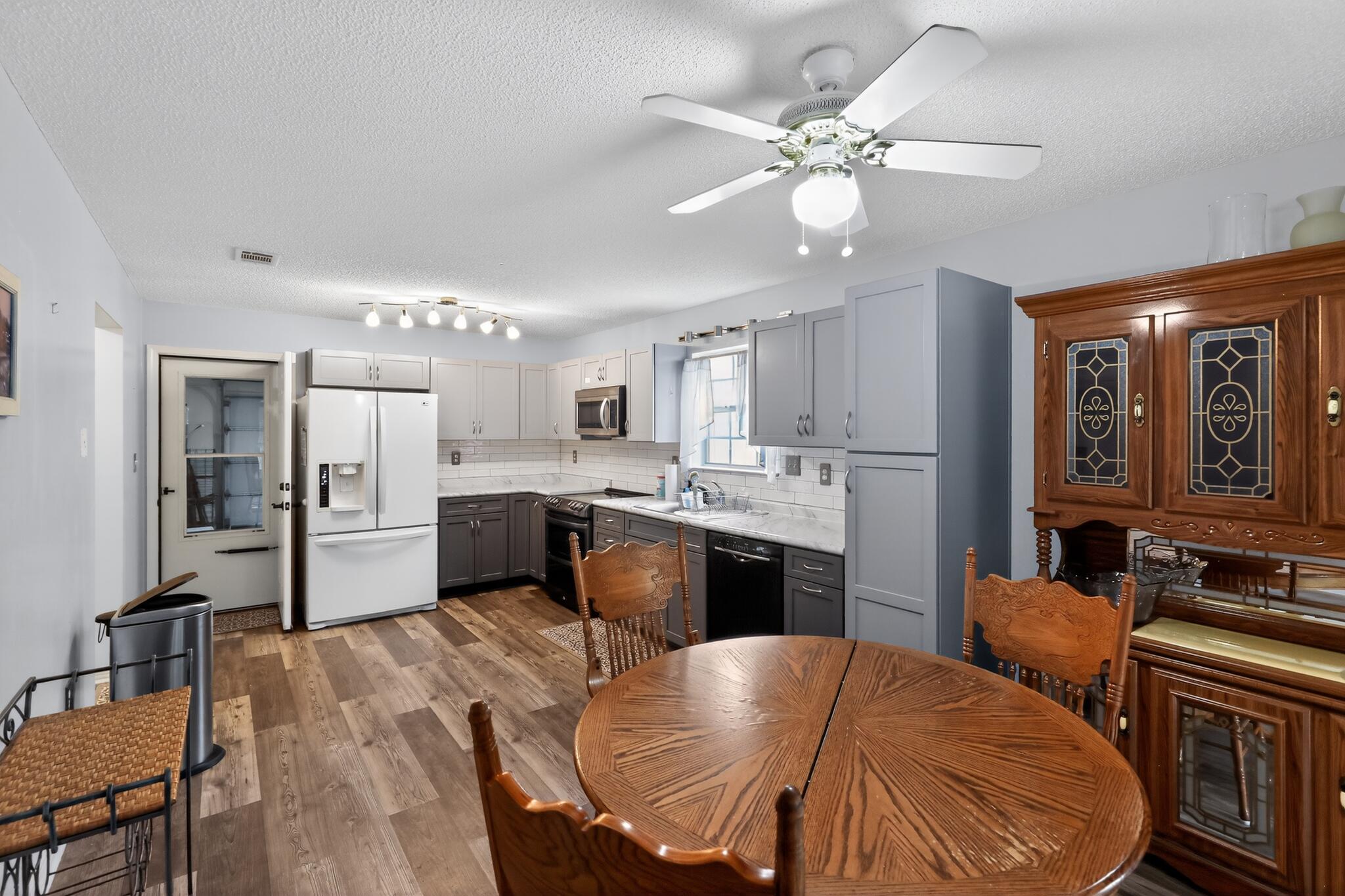 SOUTHVIEW ESTATES PH 2 - Residential
