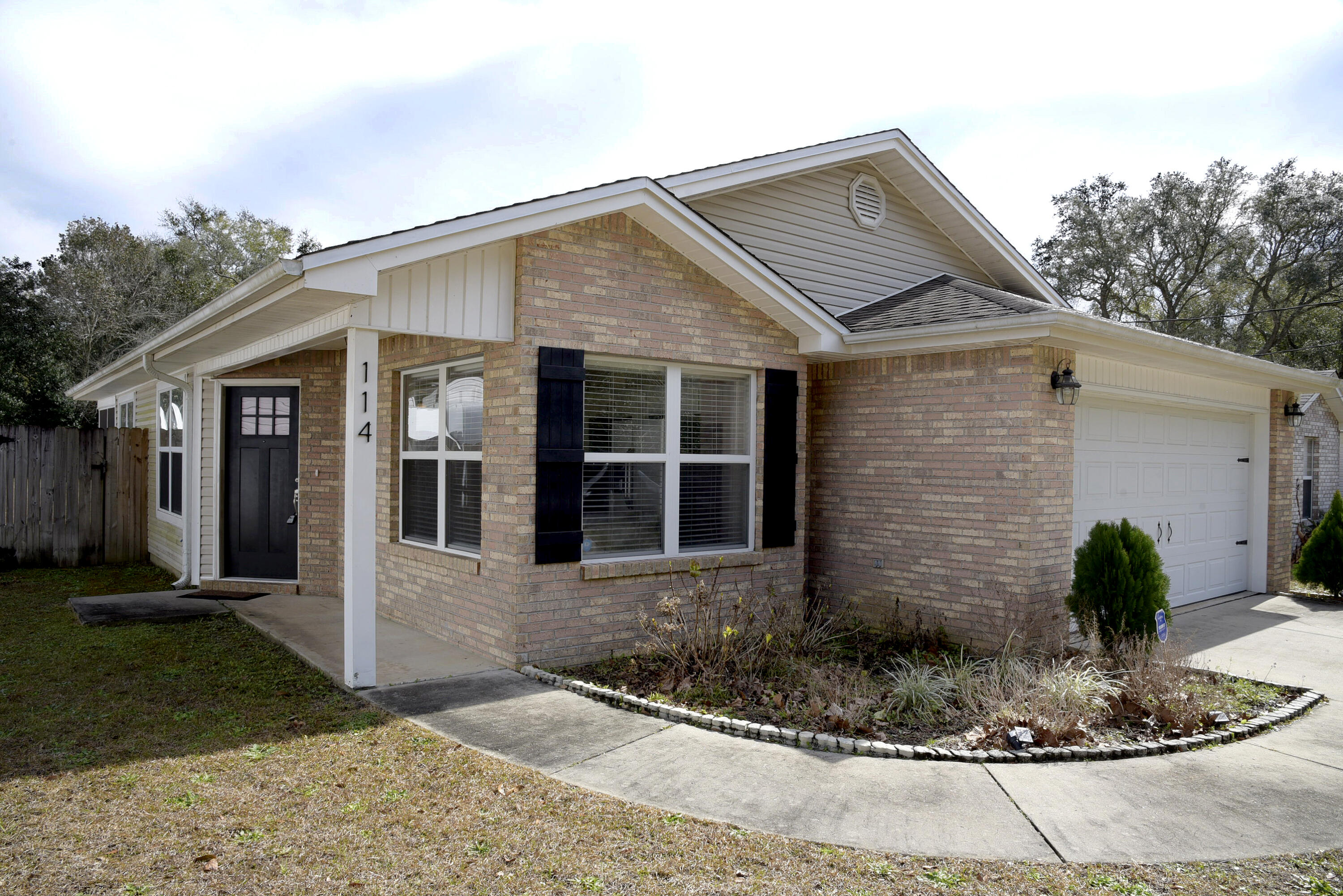 ROSEMONT S/D - Residential Lease