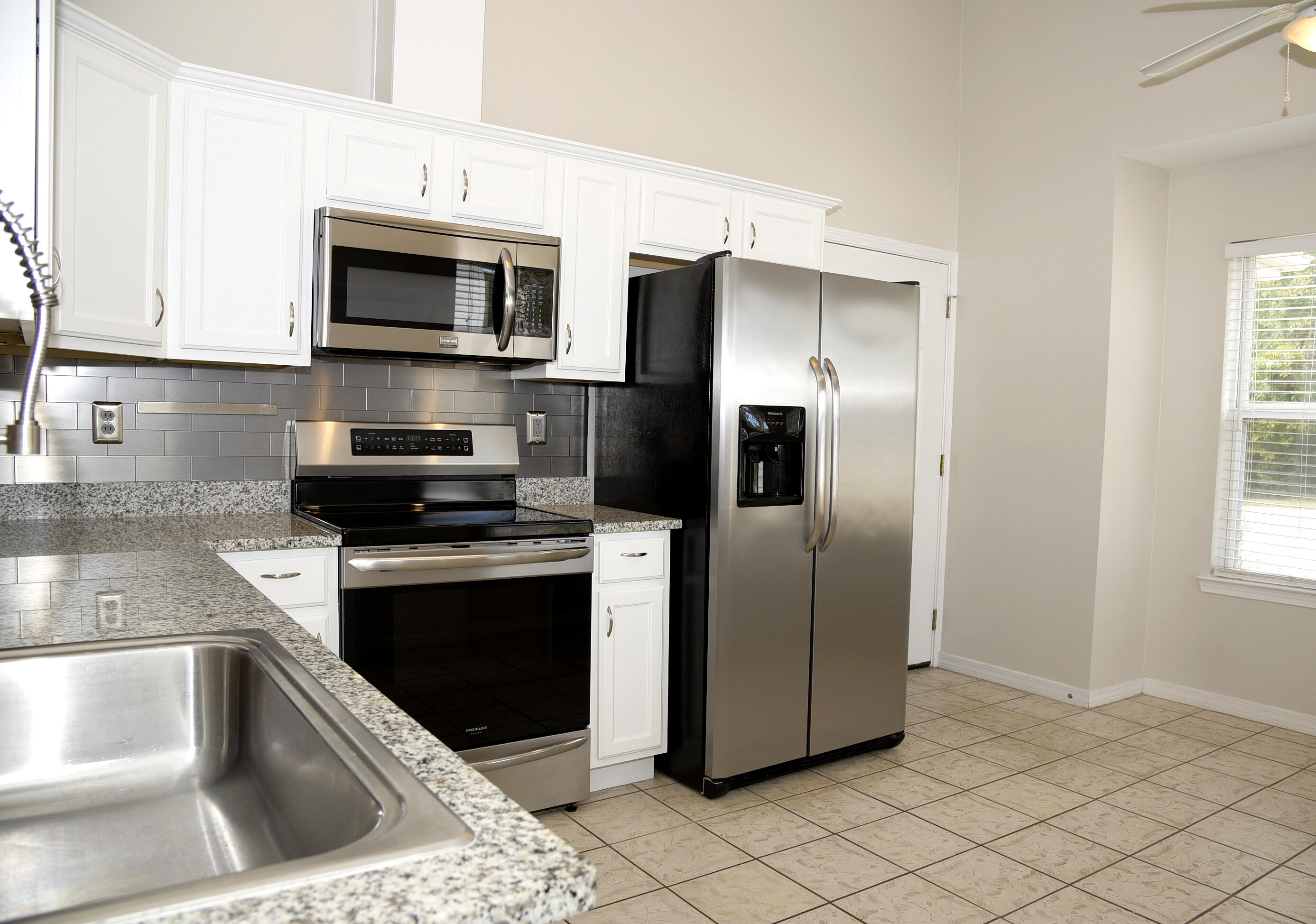 ROSEMONT S/D - Residential Lease