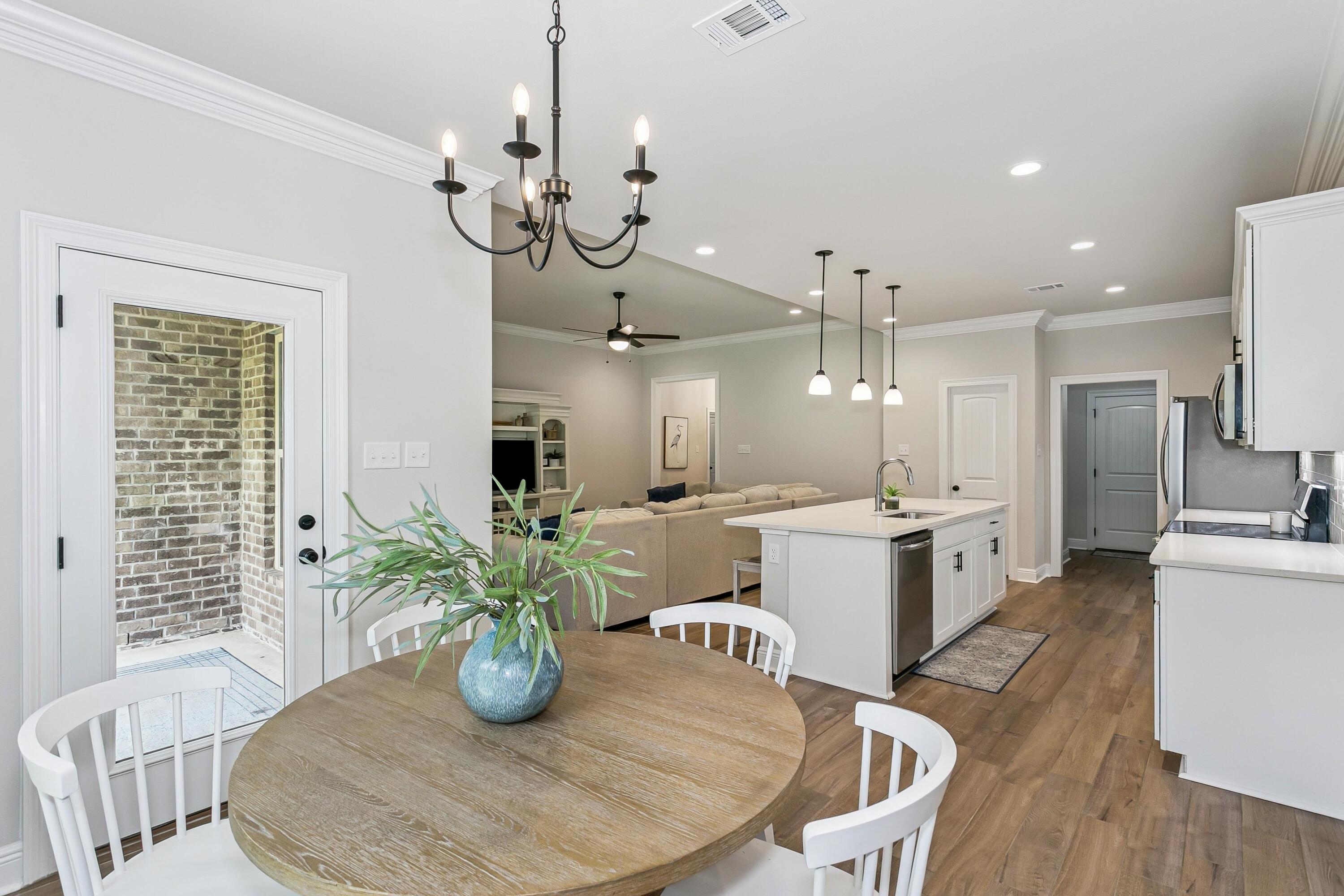 HAMMOCK BAY - MOONSWEPT - Residential
