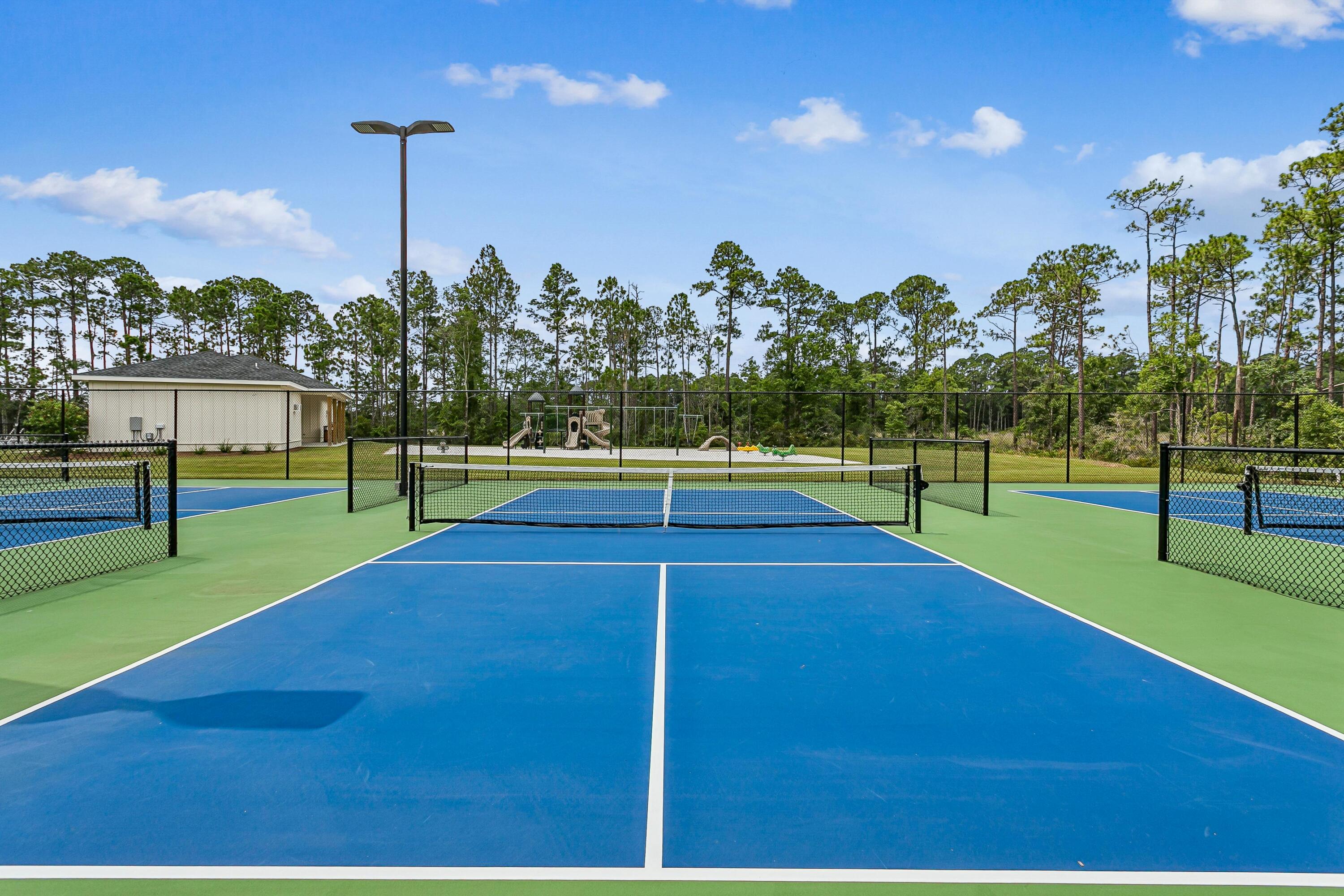 HAMMOCK BAY - MOONSWEPT - Residential