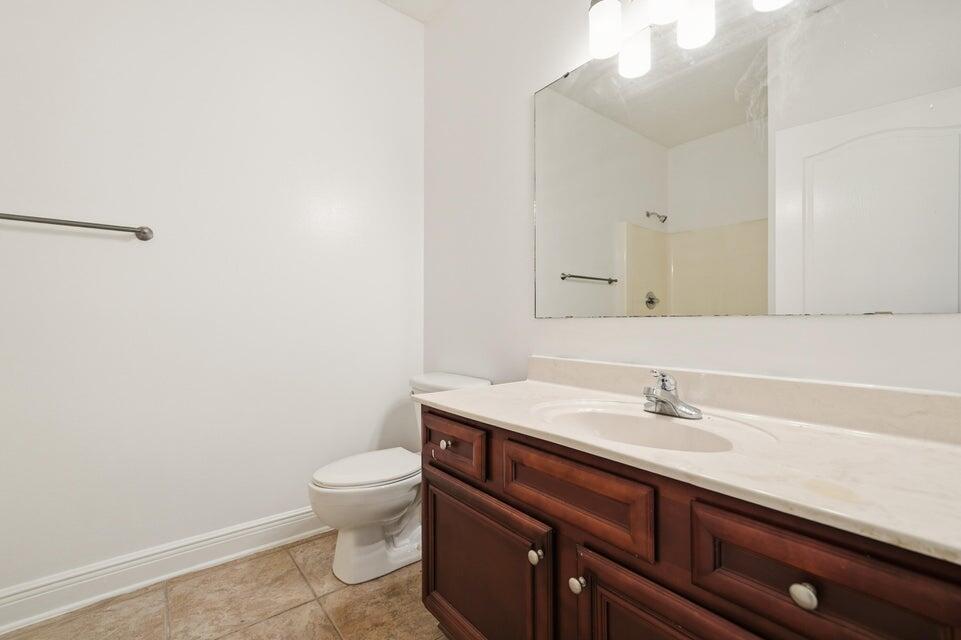 Hadleigh Hills - Residential Lease