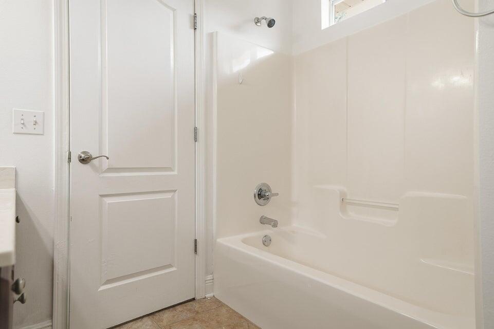 Hadleigh Hills - Residential Lease