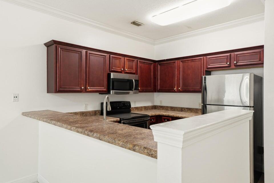 Hadleigh Hills - Residential Lease