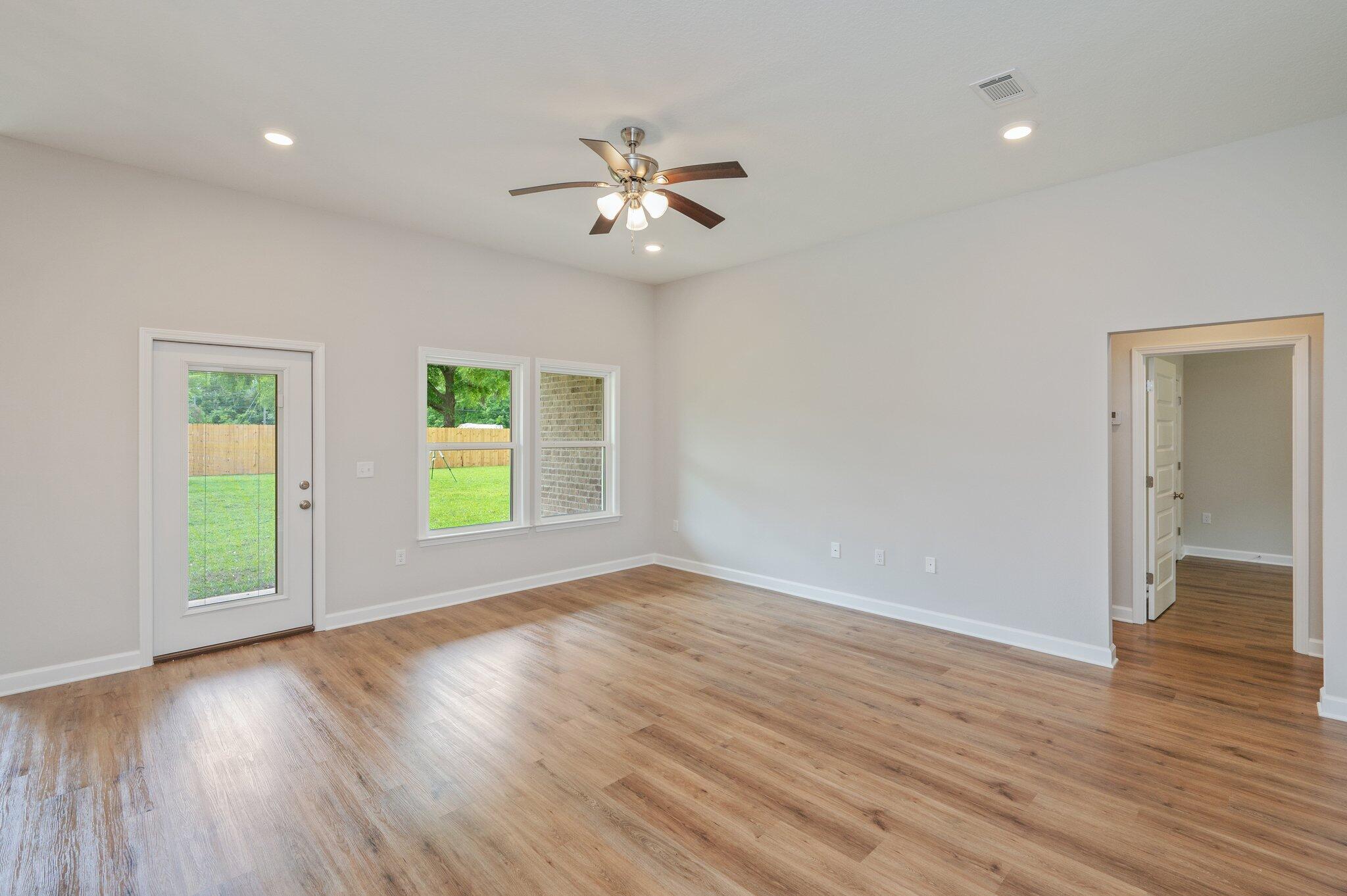 LAKEWOOD S/D - Residential