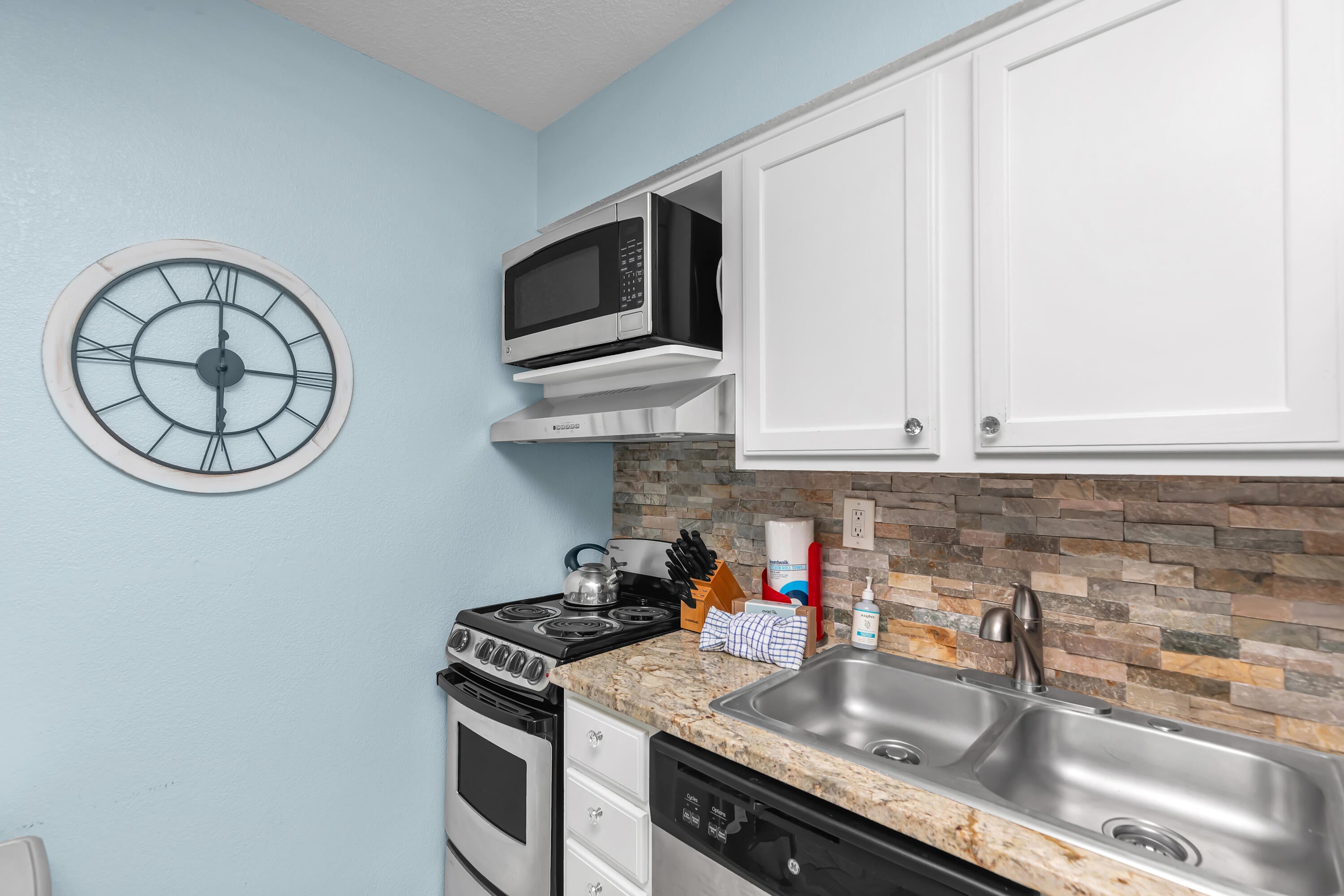 ISLANDER BEACH RESORT CONDO - Residential