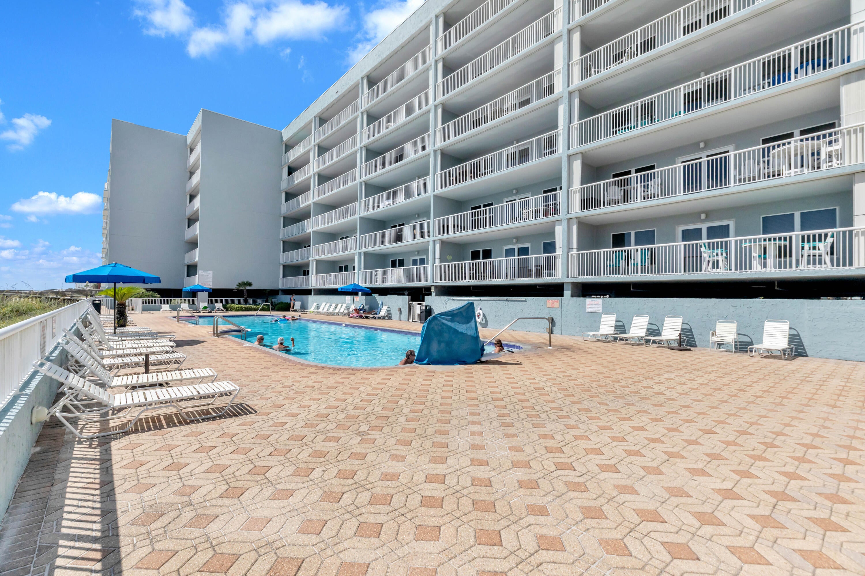 ISLANDER BEACH RESORT CONDO - Residential