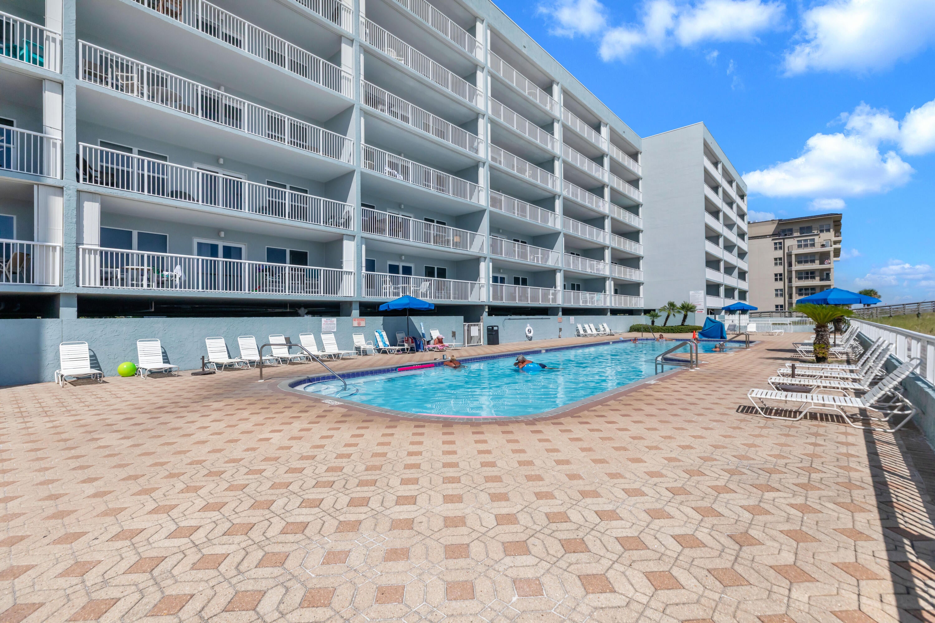 ISLANDER BEACH RESORT CONDO - Residential
