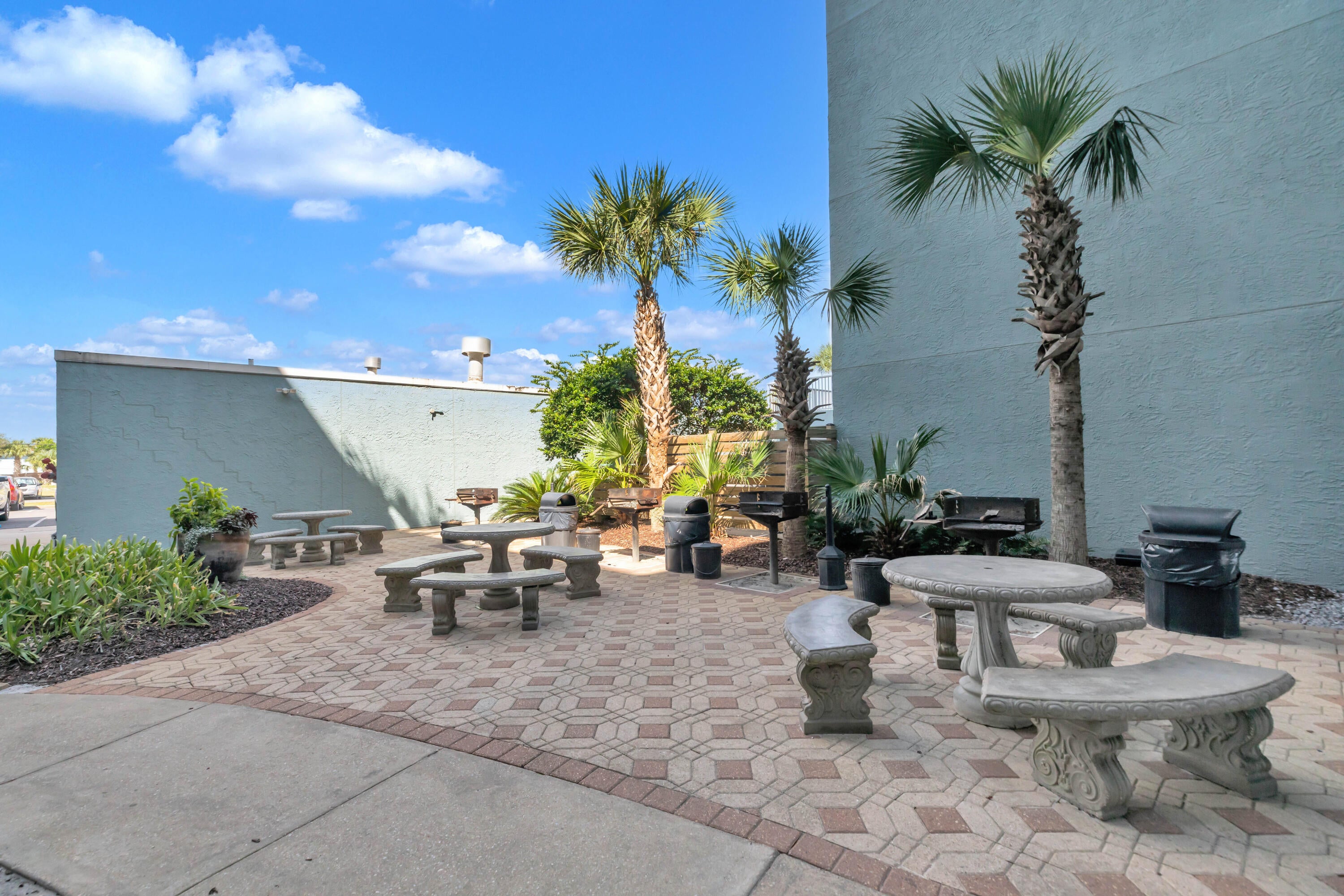 ISLANDER BEACH RESORT CONDO - Residential