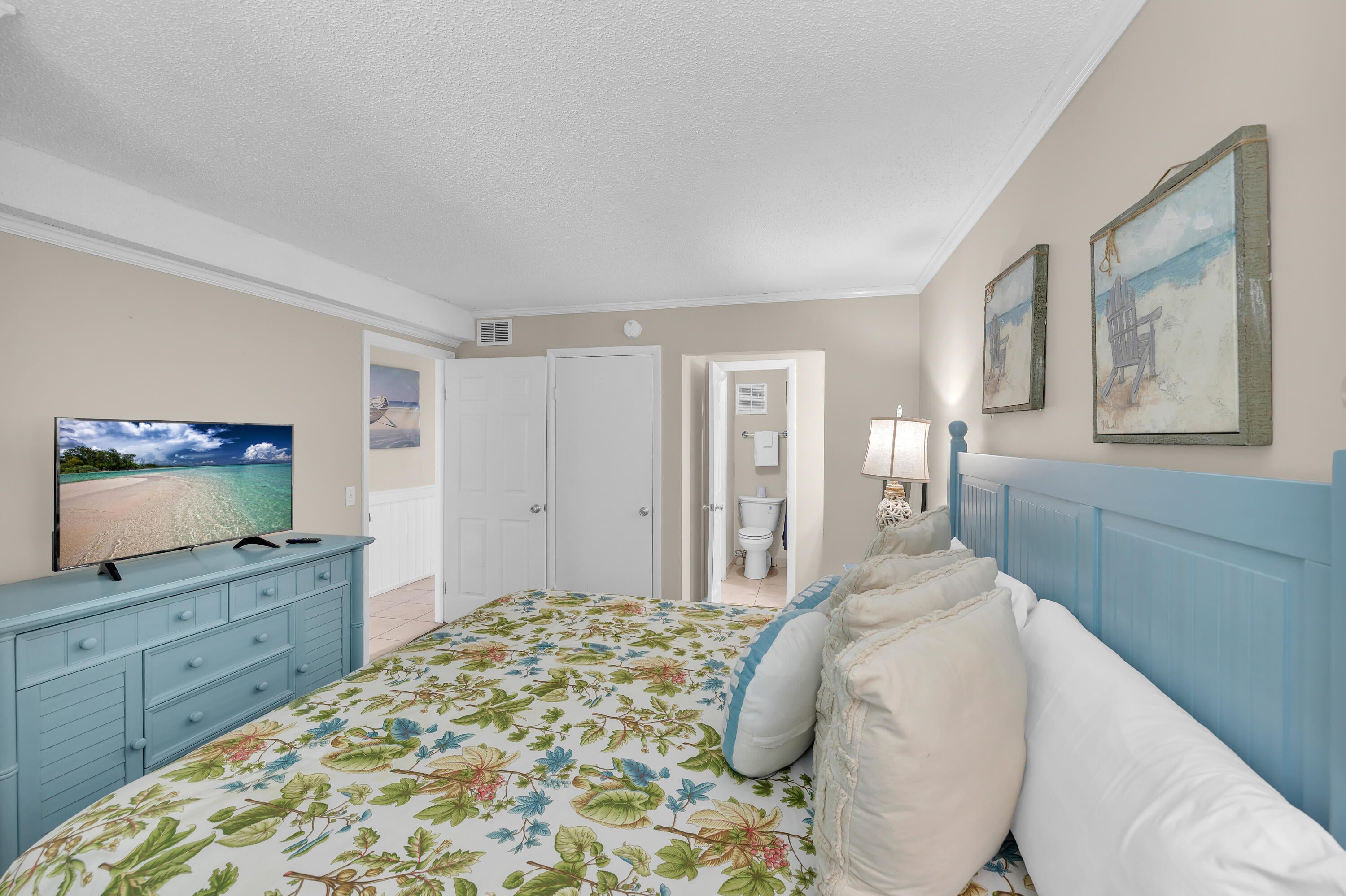 SUMMIT CONDOMINIUM, THE - Residential