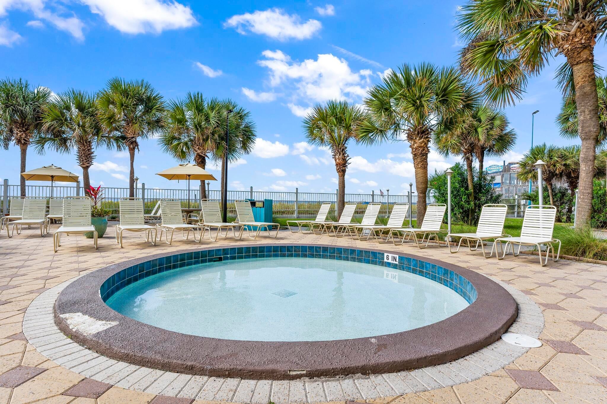 SUMMIT CONDOMINIUM, THE - Residential